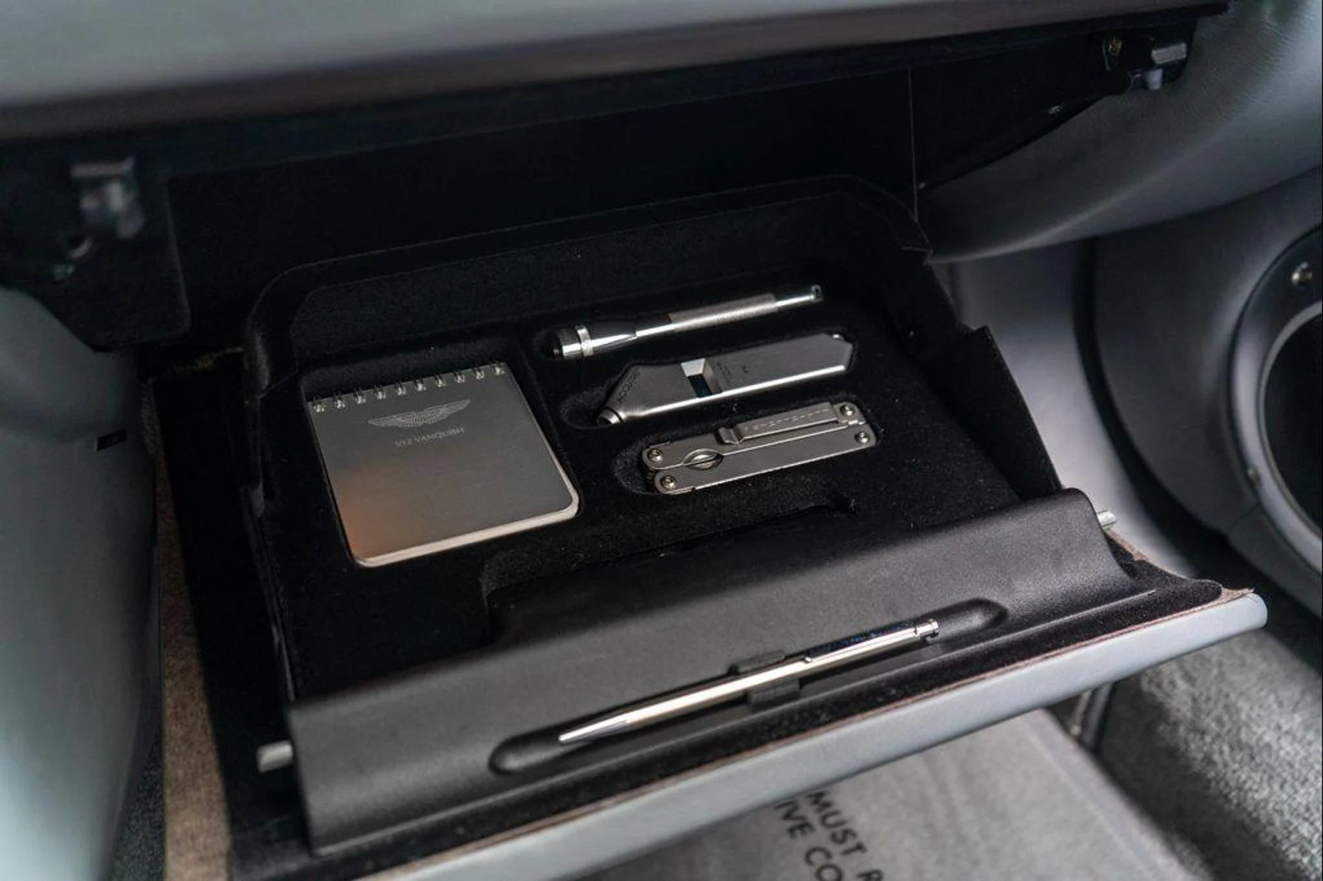 mph031_2294568535_Jig_Xd24_O_Nz_B_U_E2fl49bg4_R5ew_d37ab4154f