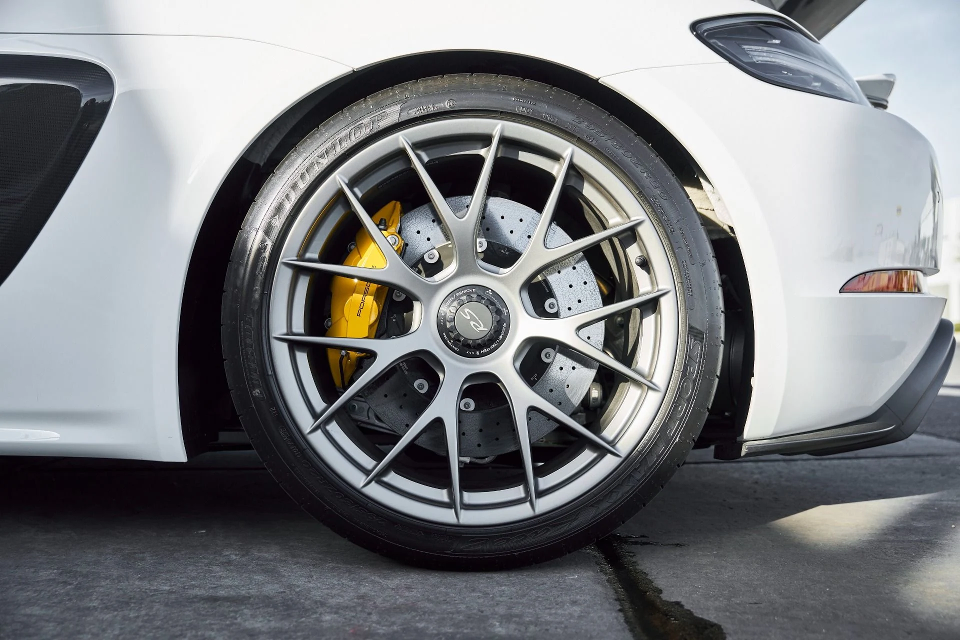 mph031_2295368634_Used_2024_Porsche_718_Cayman_GT_4_RS_1766514184_f9520732d9