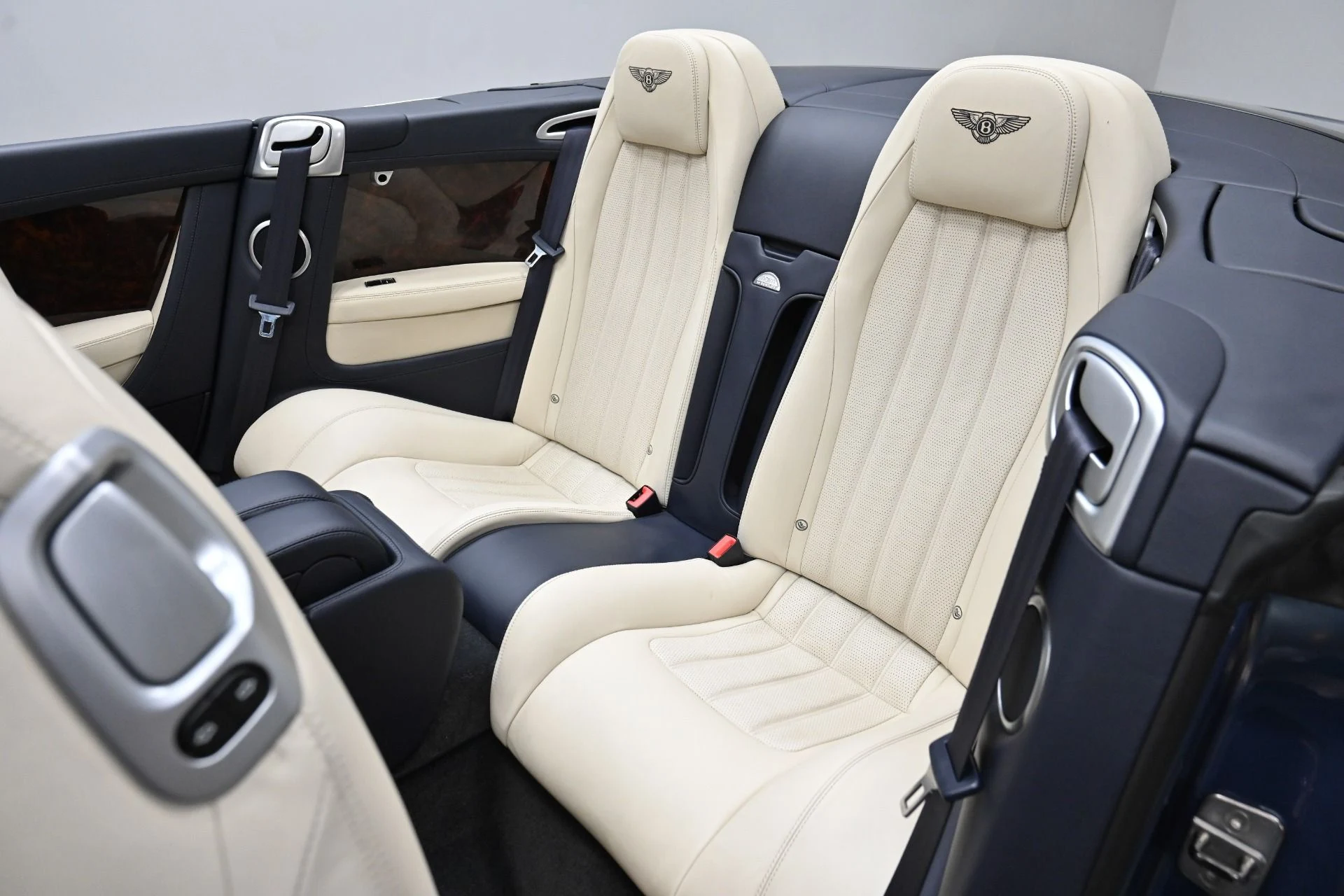 mph031_2296660475_Used_2014_Bentley_Continental_GTC_1751561855_f3afd17157