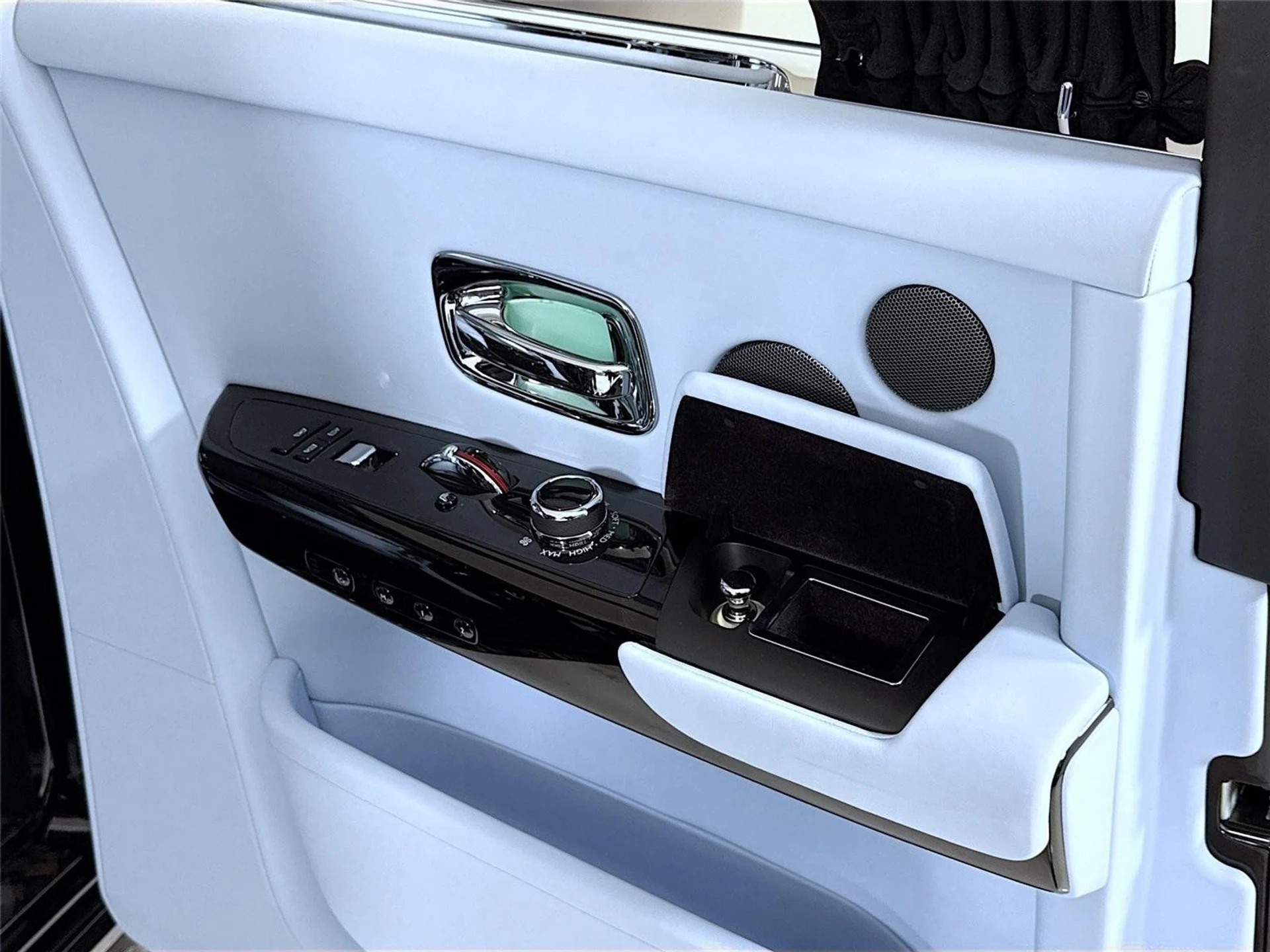 mph031_2311966817_97e30228347a202eb34aae6bf336cbd4_f58b77c83b