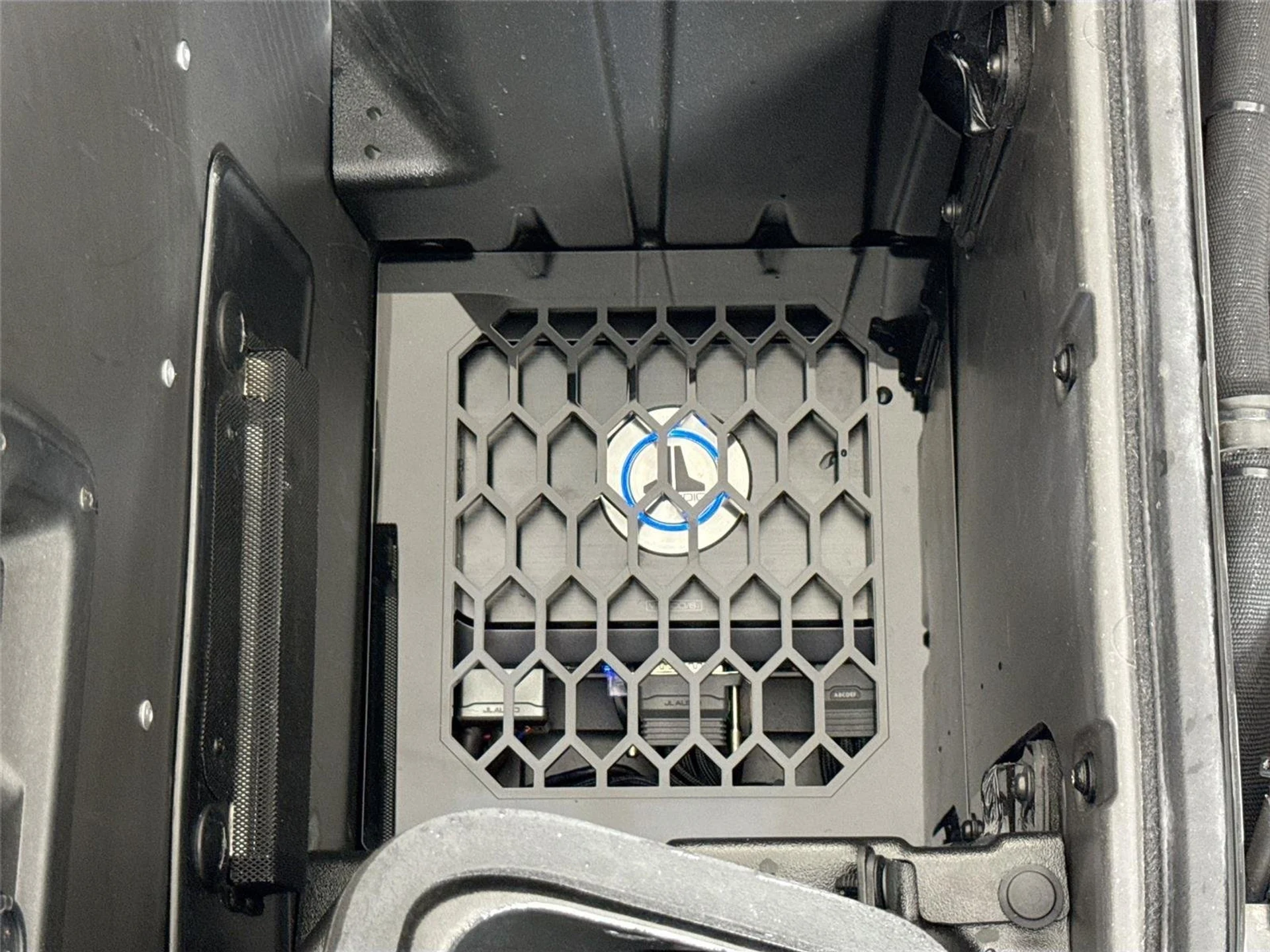 mph031_2314102273_c3e14864c3a3e7446c2b275d53be34d8_012a3771b5