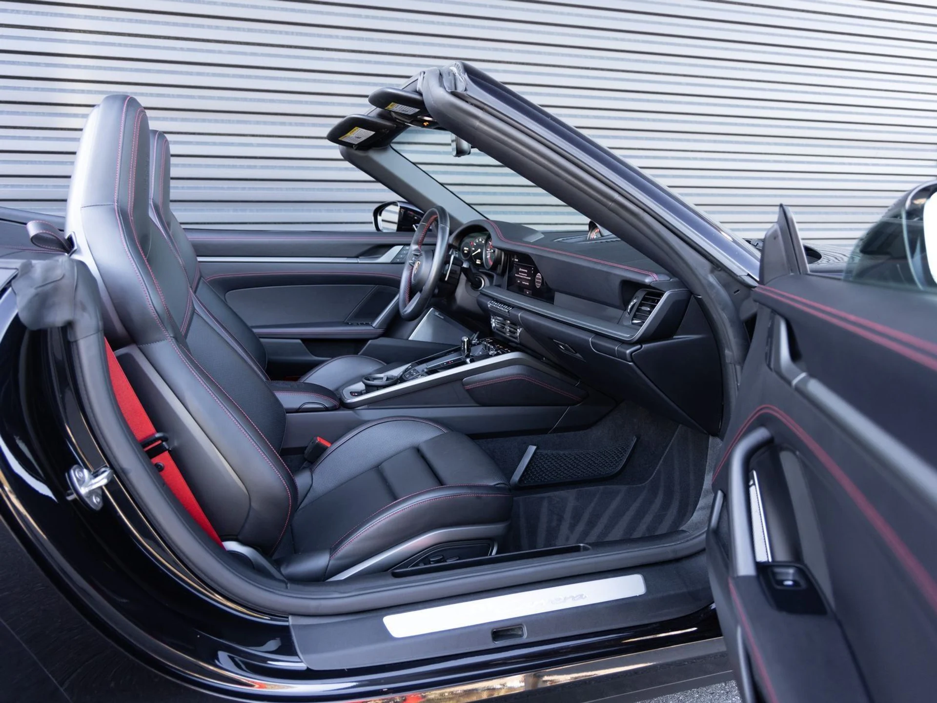 mph031_2316827492_32_686db59b49