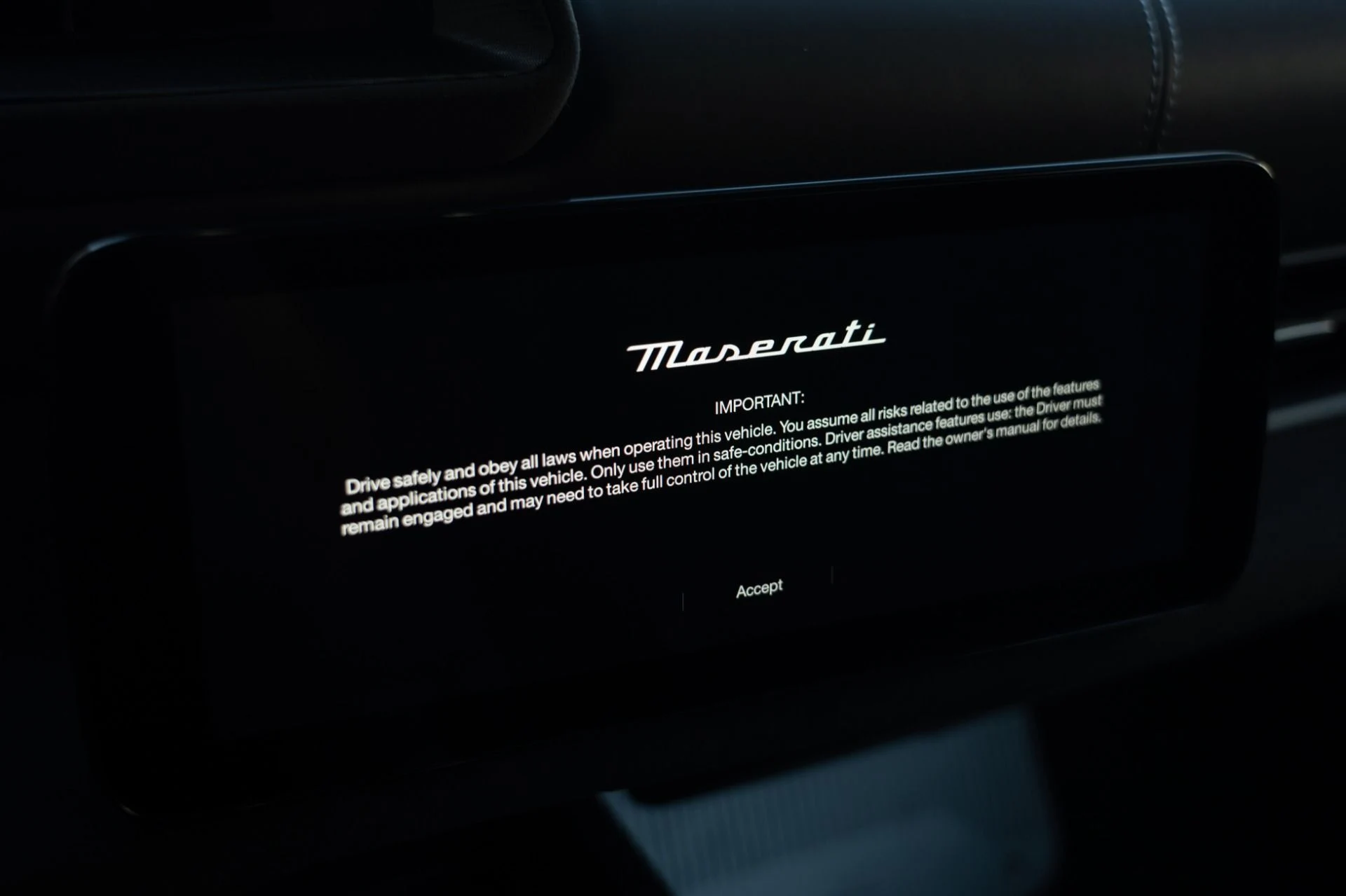 mph031_2321041962_Used_2023_Maserati_MC_20_1756163664_50211c3923