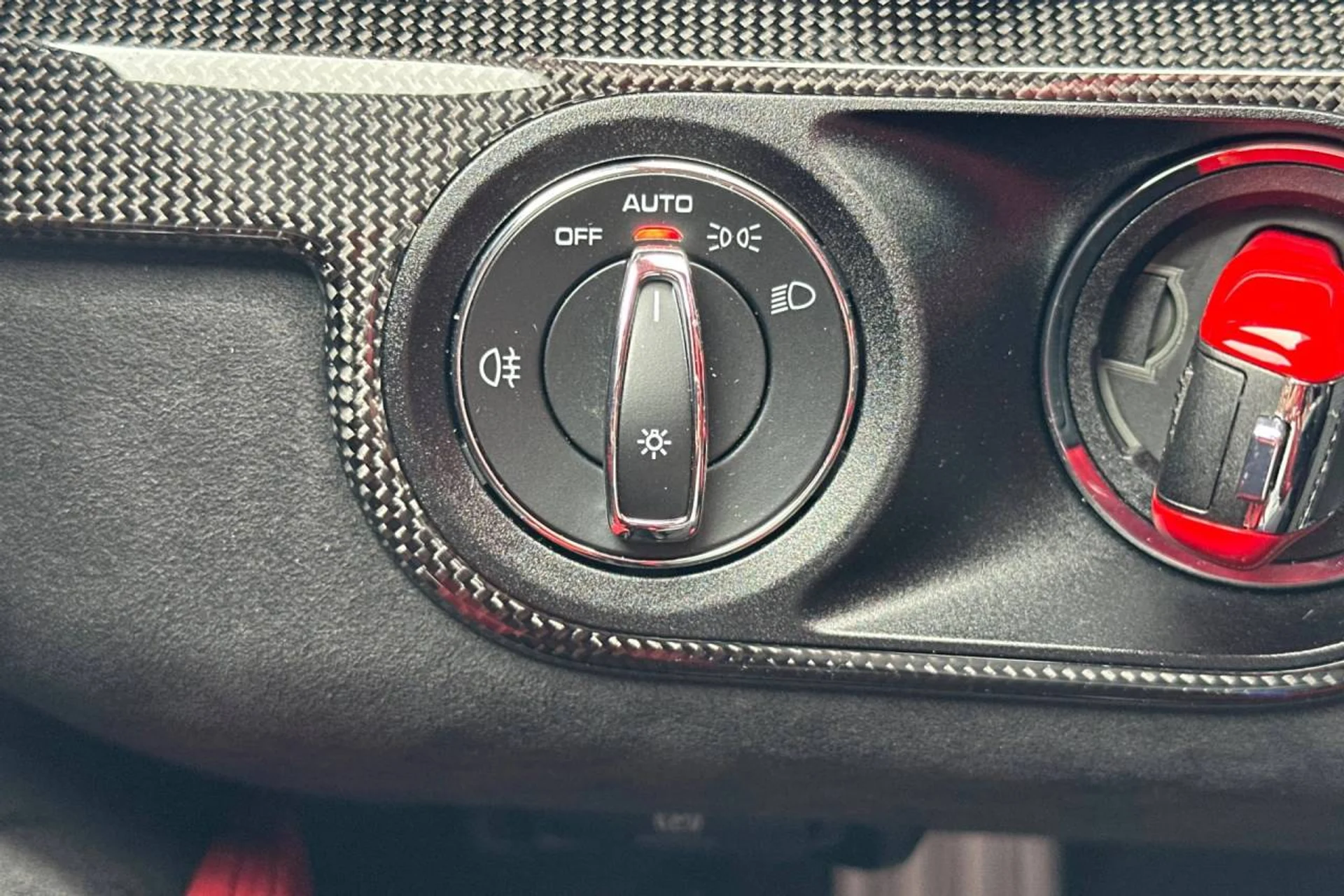 mph031_2321578792_1280_7c5456fab7