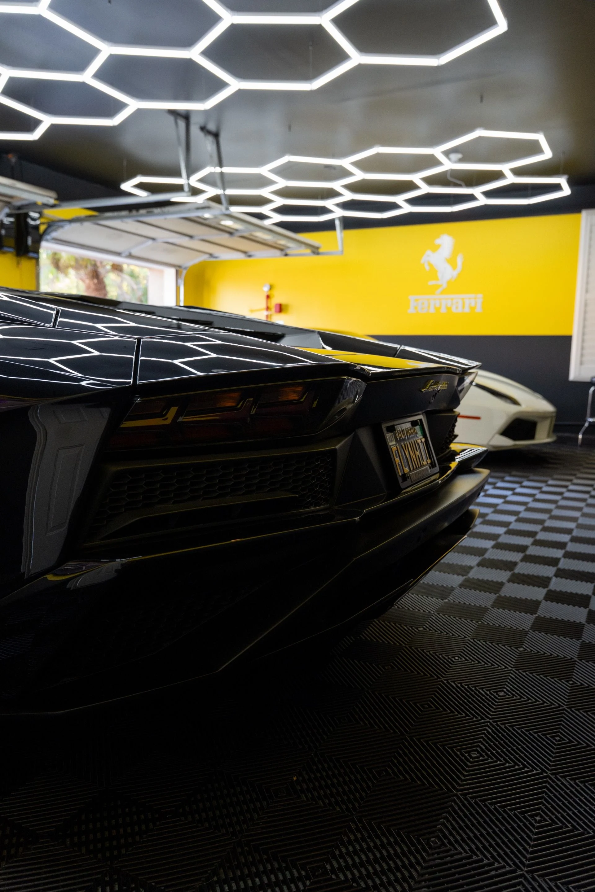 mph031_2327943887_Used_2018_Lamborghini_Aventador_LP_740_4_S_1792436167_e514020ad6