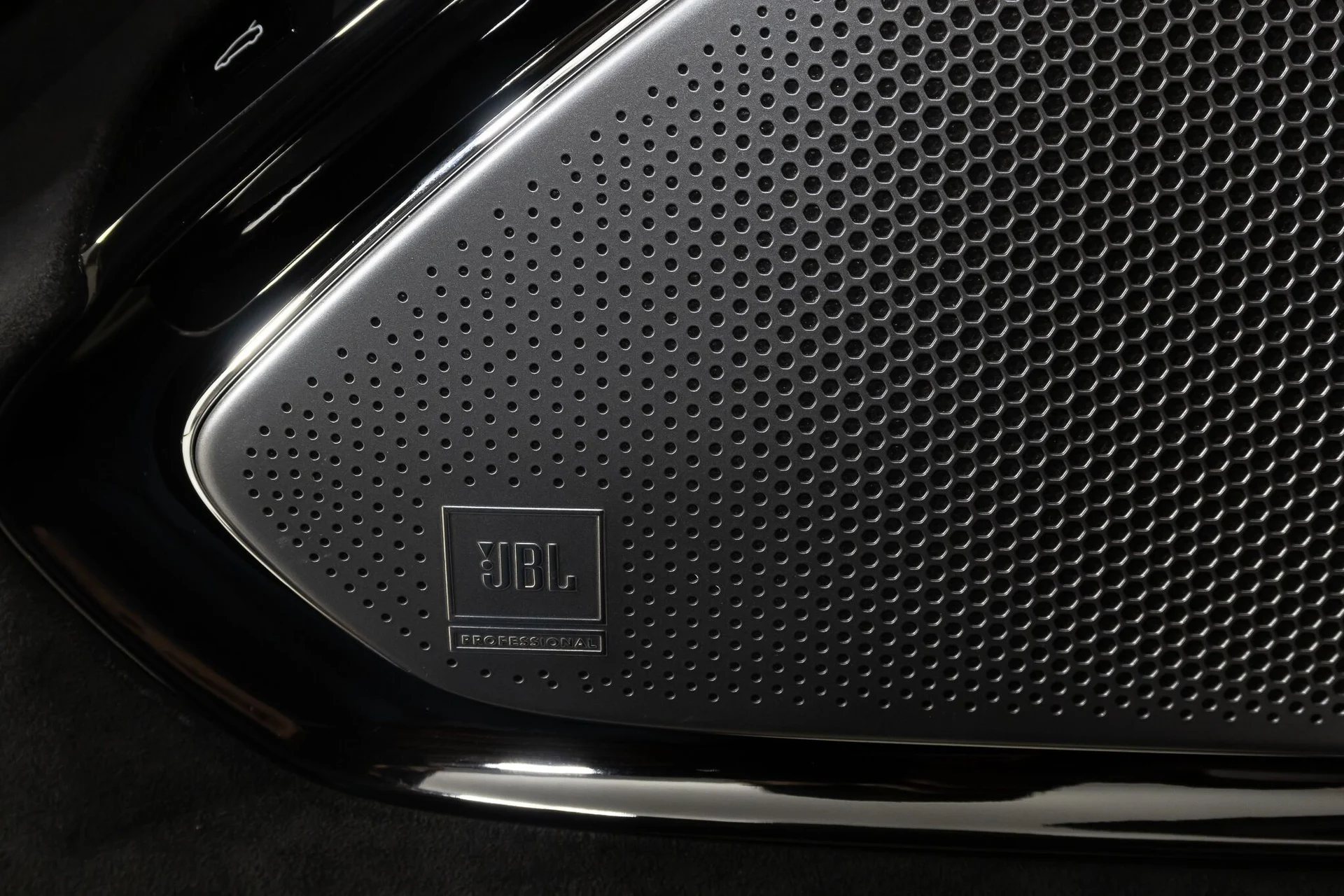 mph031_2329572733_0761637ffed0dd86dbd16095d32fa804_55503a74e7