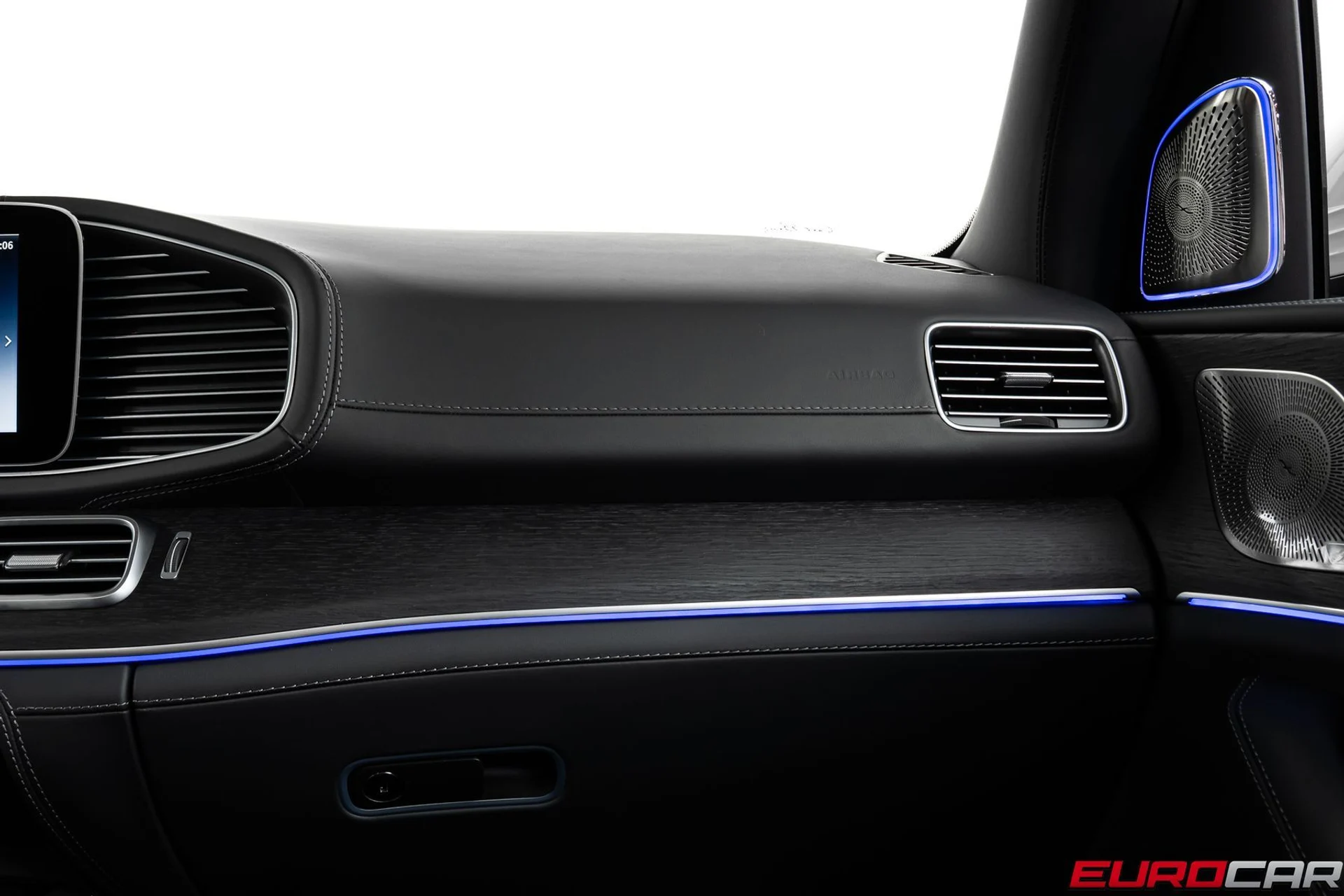 mph031_2340407735_b0a44cd4_5aba_4473_bfa0_2b19db696104_425ded1384