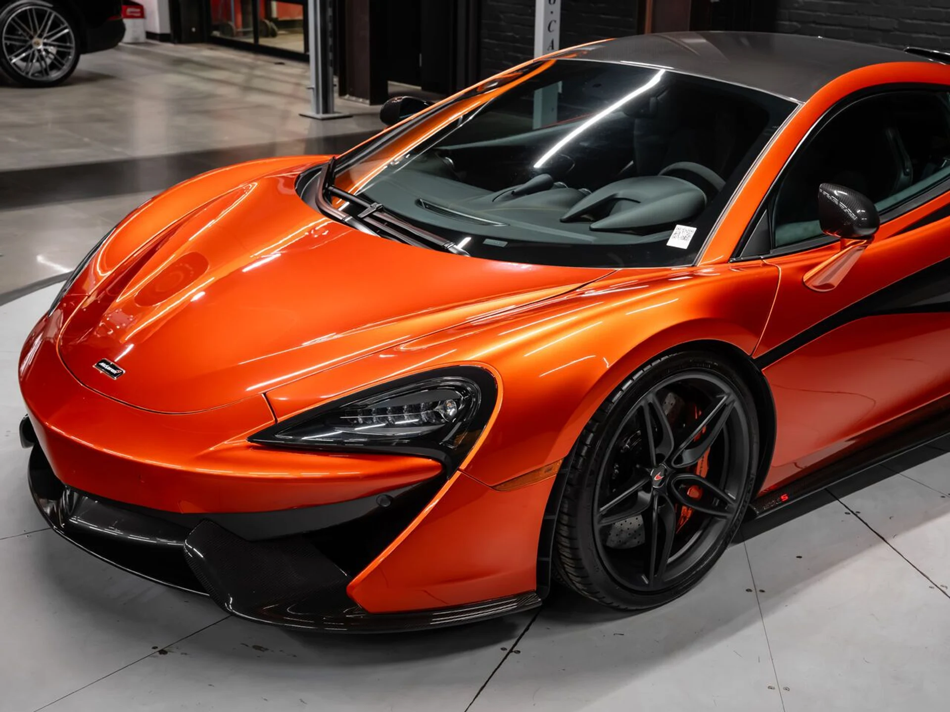 mph031_2343391110_mclaren_570s_2017_031d81bc64