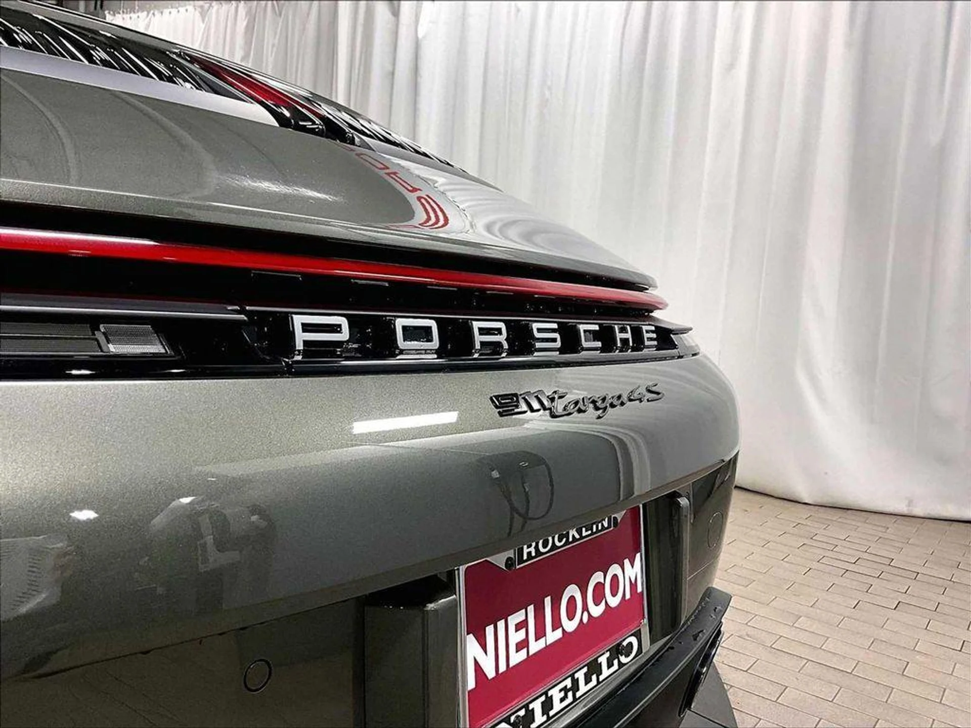 mph031_2352354964_gc_Tqz40c_AS_Hs_Gk_Zzk_Zurh_Skfp_E_9b627dd33b