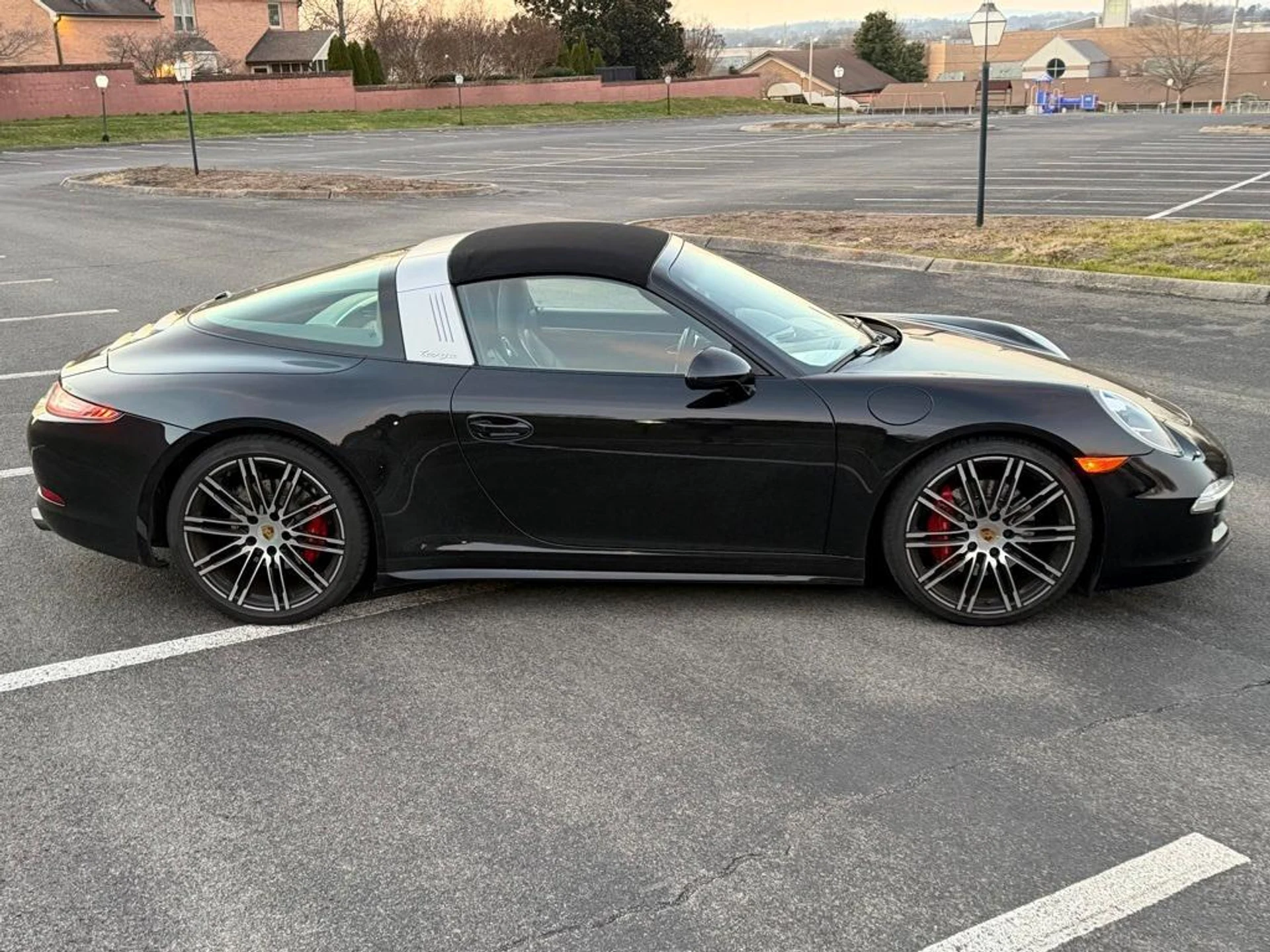 mph031_2354450169_x_KJ_0_O_Eys_Eikvv_M_Q_27_DG_Vqm5f_M_bec85b75ed