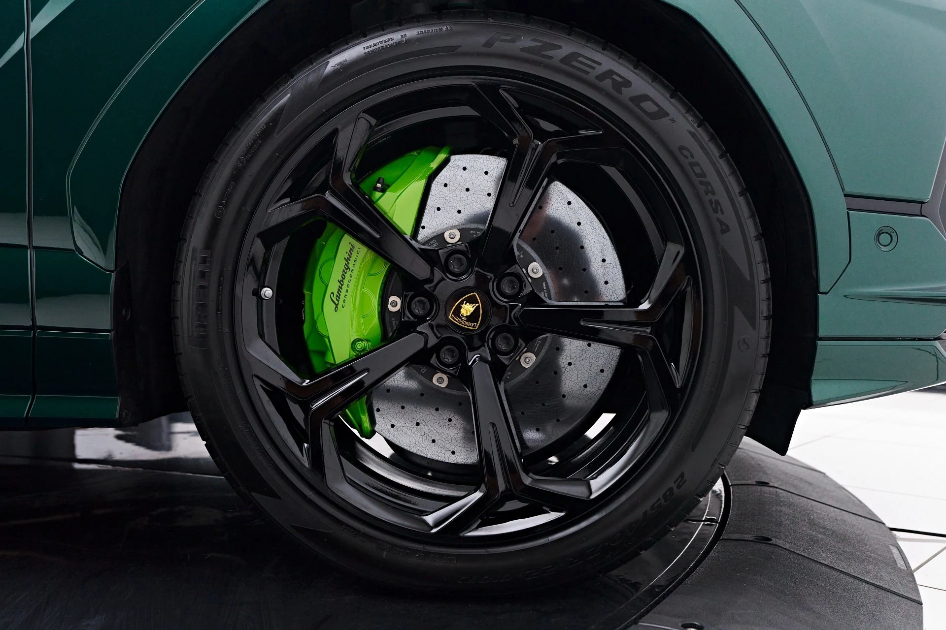 mph031_2359175285_Used_2024_Lamborghini_Urus_S_1749338335_363078ad29