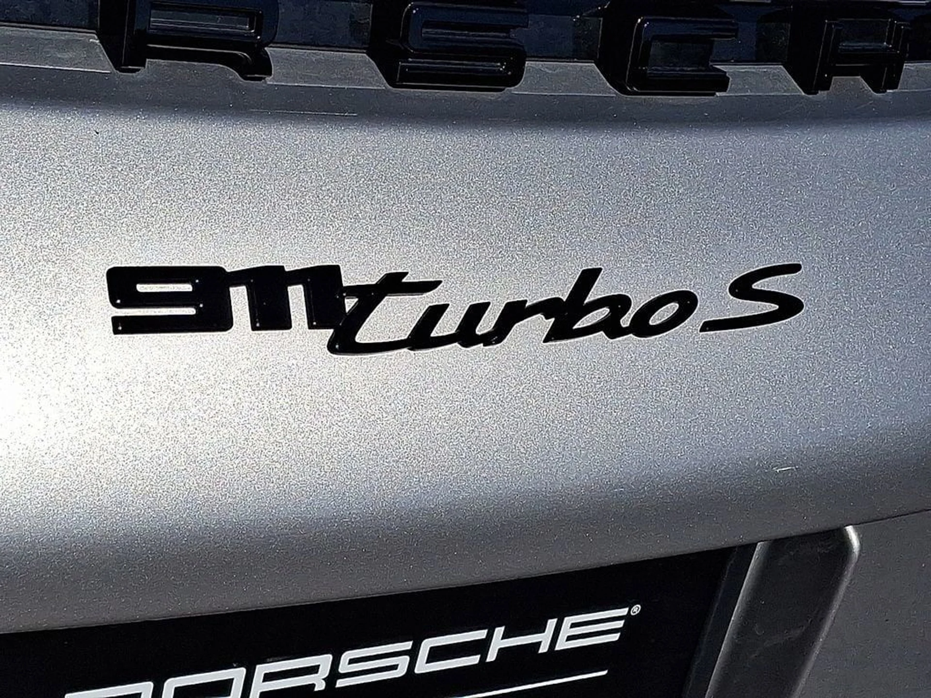 mph031_236142577_b2b4a50ffba6e09dc97c0b05517bf323x_ceec280d3a