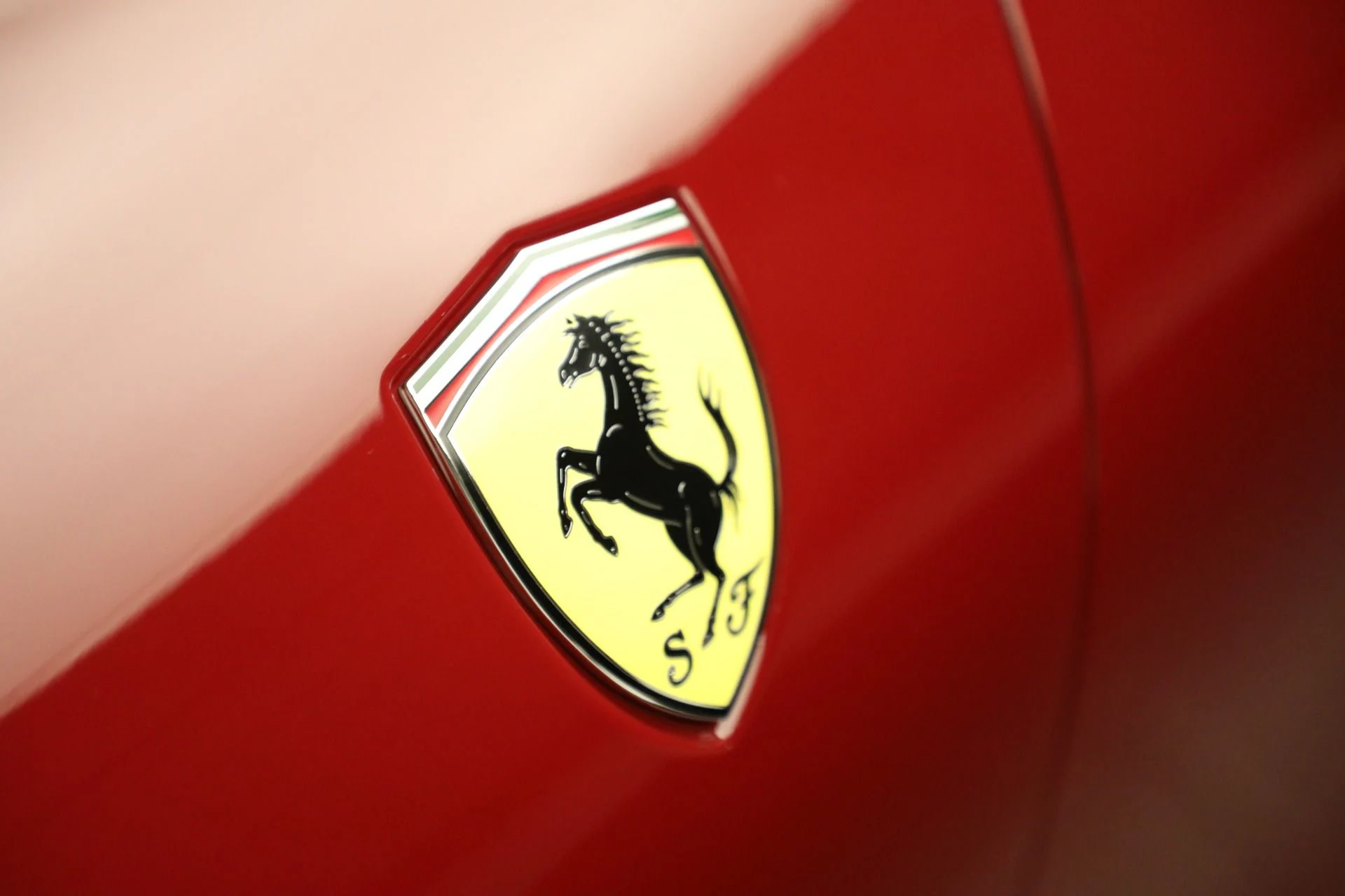 mph031_2362147734_Used_2024_Ferrari_Roma_Spider_8169005f90