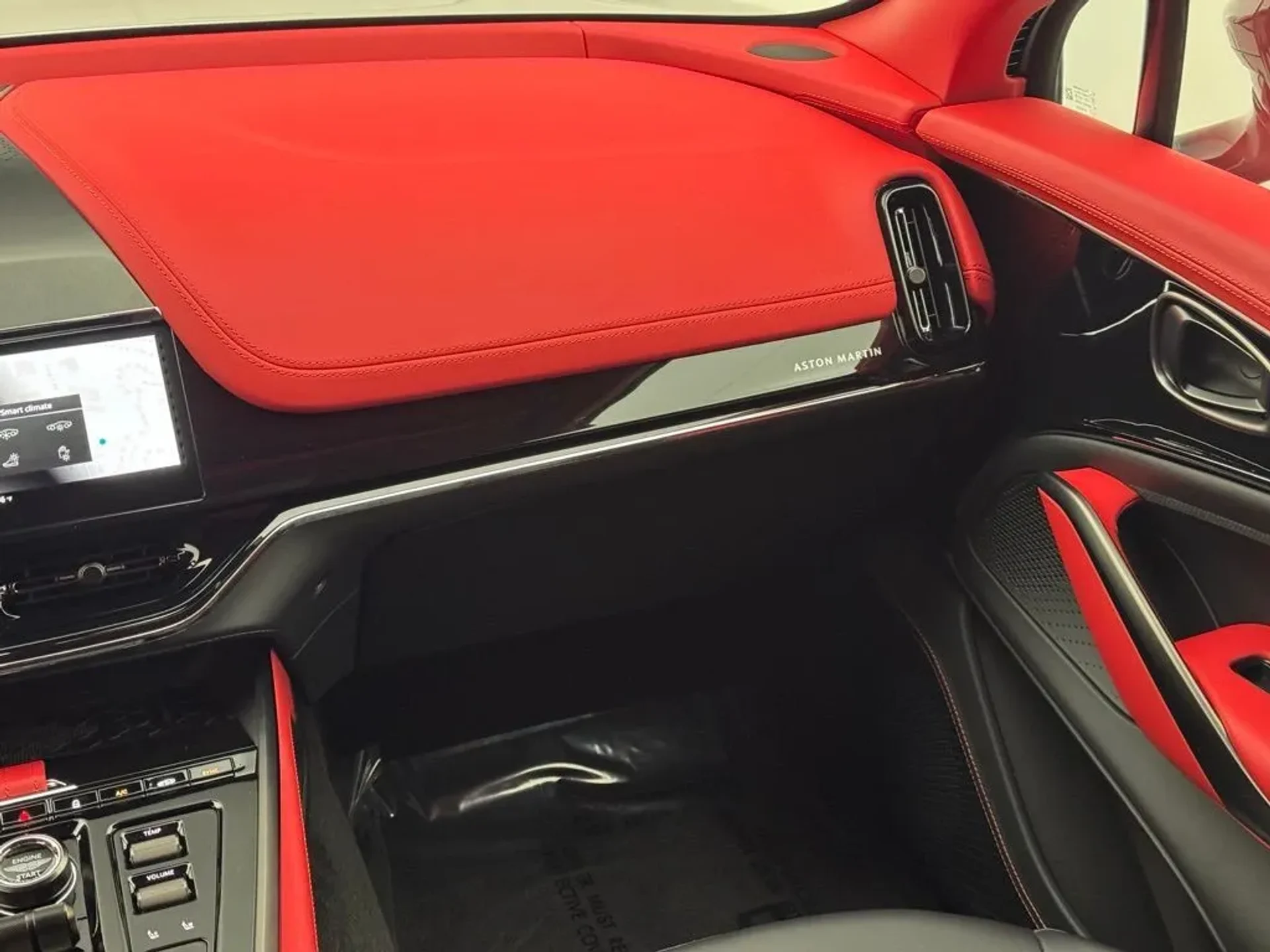 mph031_2362739808_dm3mw03g2vp926cfmriptp58feam_3f4f2f4819