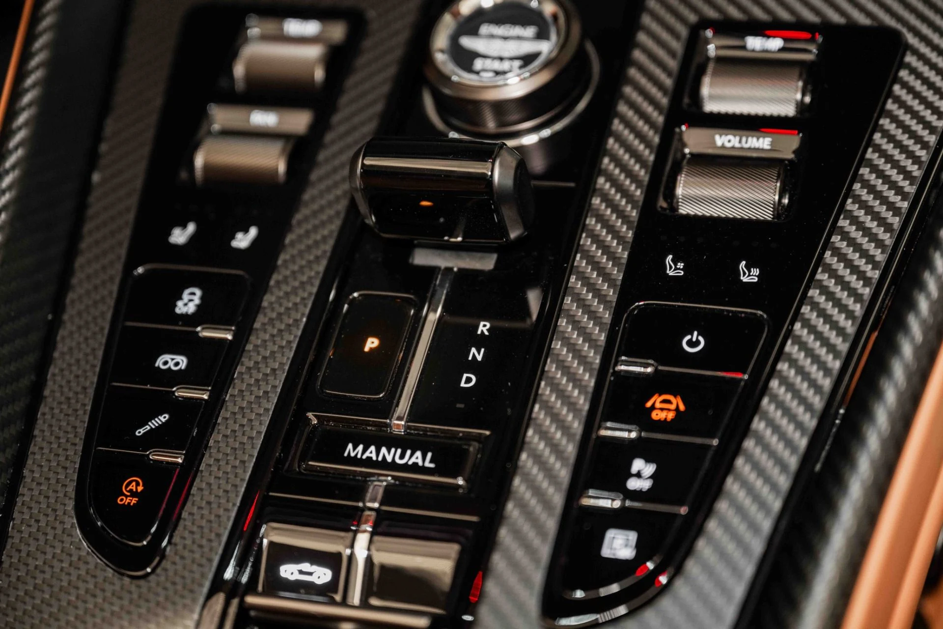 mph031_2363134210_Used_2025_Aston_Martin_DB_12_Volante_1727881023_5f851bd437