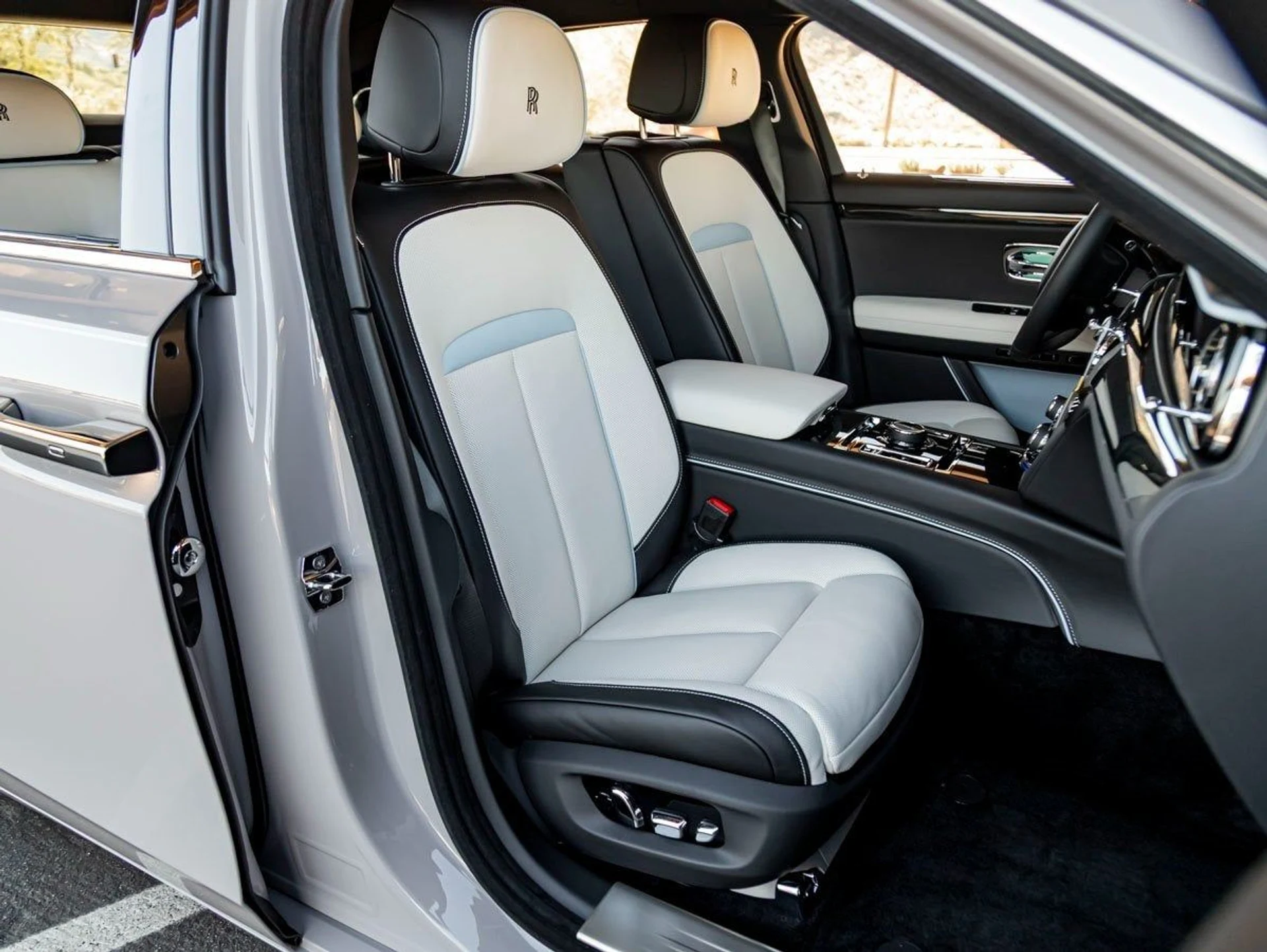 mph031_2371676455_32_9cec3ceea5