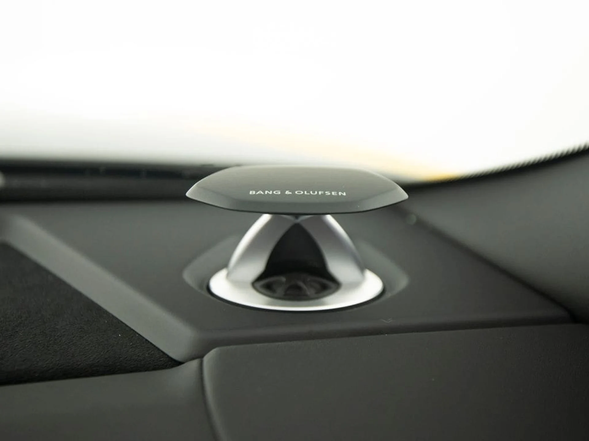 mph031_2372835187_ba505accaef248f32cdb23b9248fed4ex_d197b7e7a5