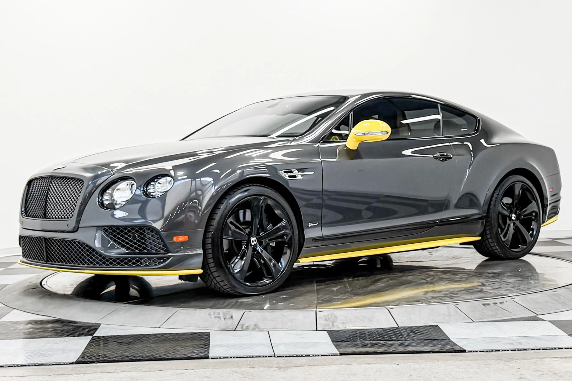 mph031_2375256615_Used_2017_Bentley_Continental_GT_Speed_Black_Edition_636_HP_W12_Cyber_Yellow_Trim_Diamond_Quilting_1789500698_b1ffccb911