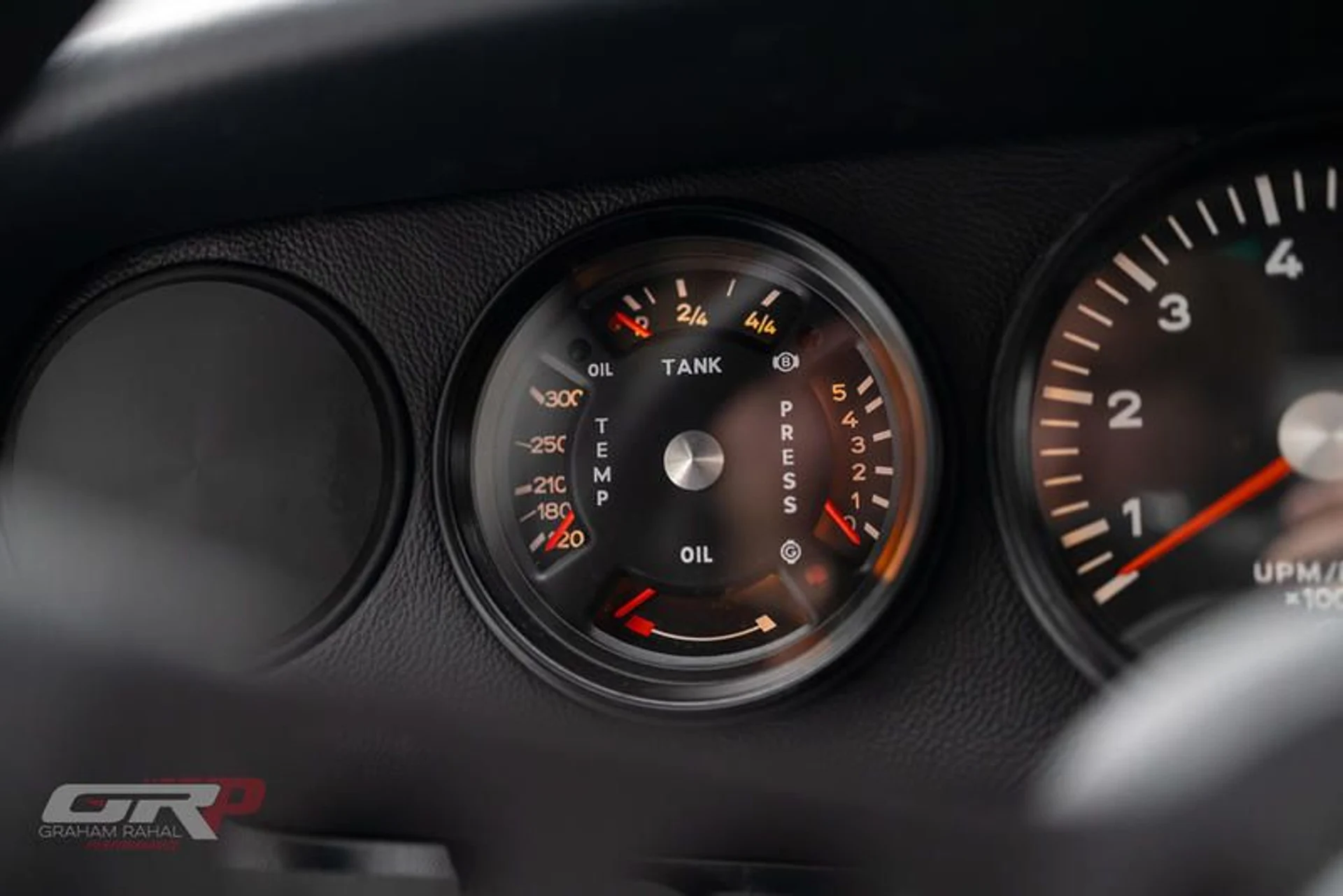 mph031_2376645440_DC_8_B2240_3217_4_CD_1_A380_8_F75_B51882_C0_8e857381bc