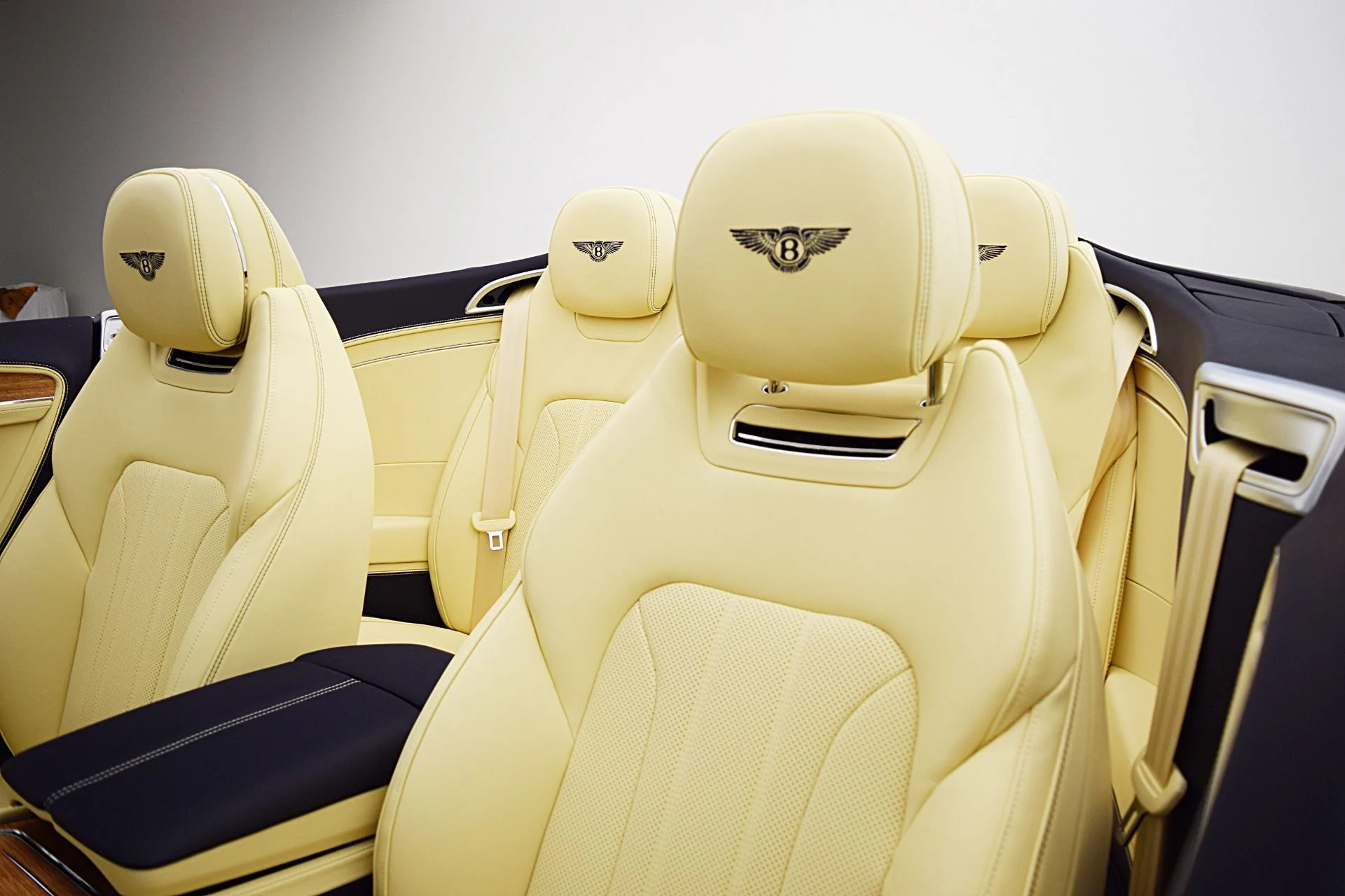 mph031_237672429_Used_2024_Bentley_Continental_GTC_V8_LEASE_OPTIONS_AVAILABLE_95fb06784f