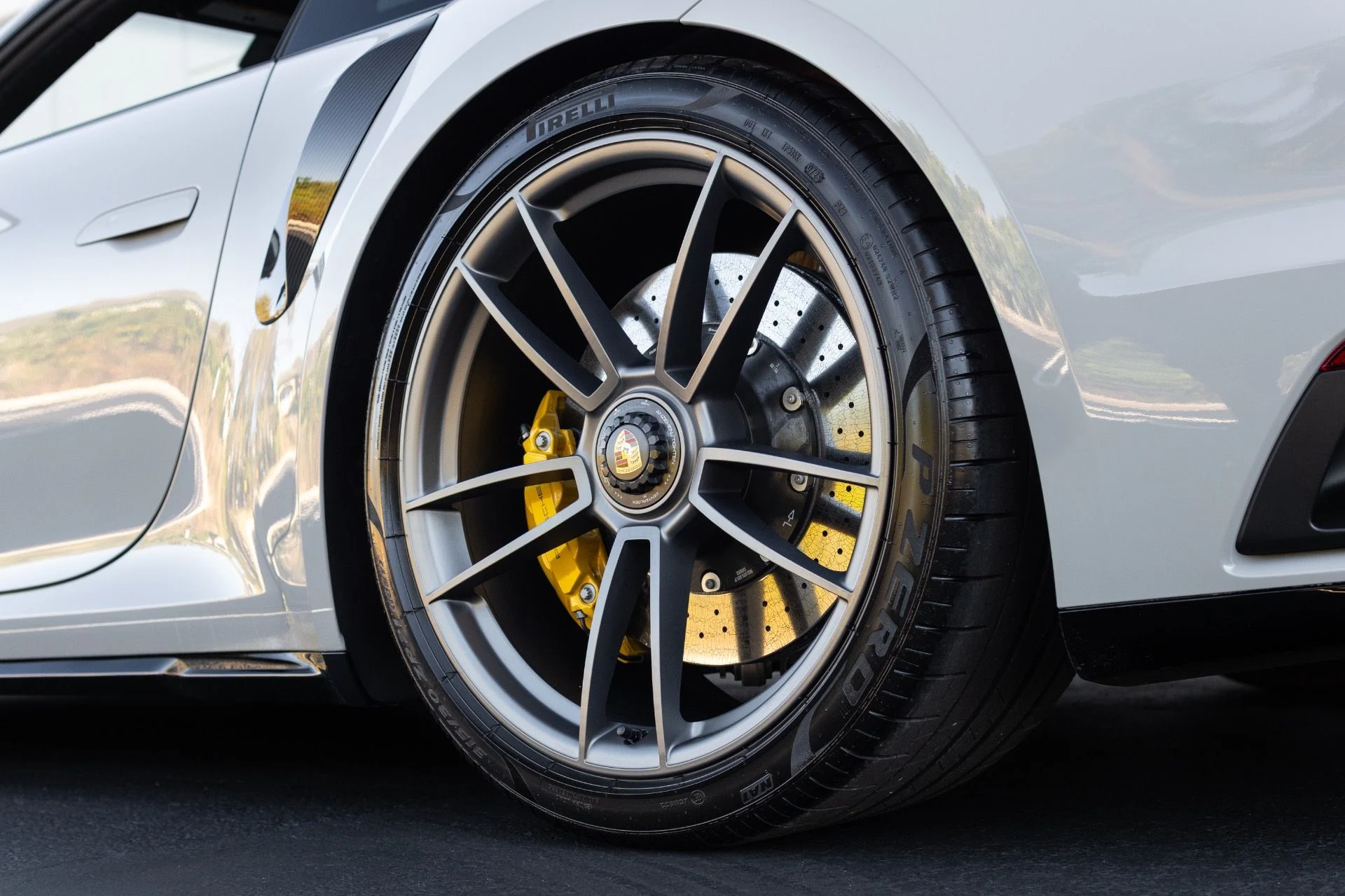 mph031_2383167812_Used_2025_Porsche_911_Turbo_S_1770437423_9a03a426cc