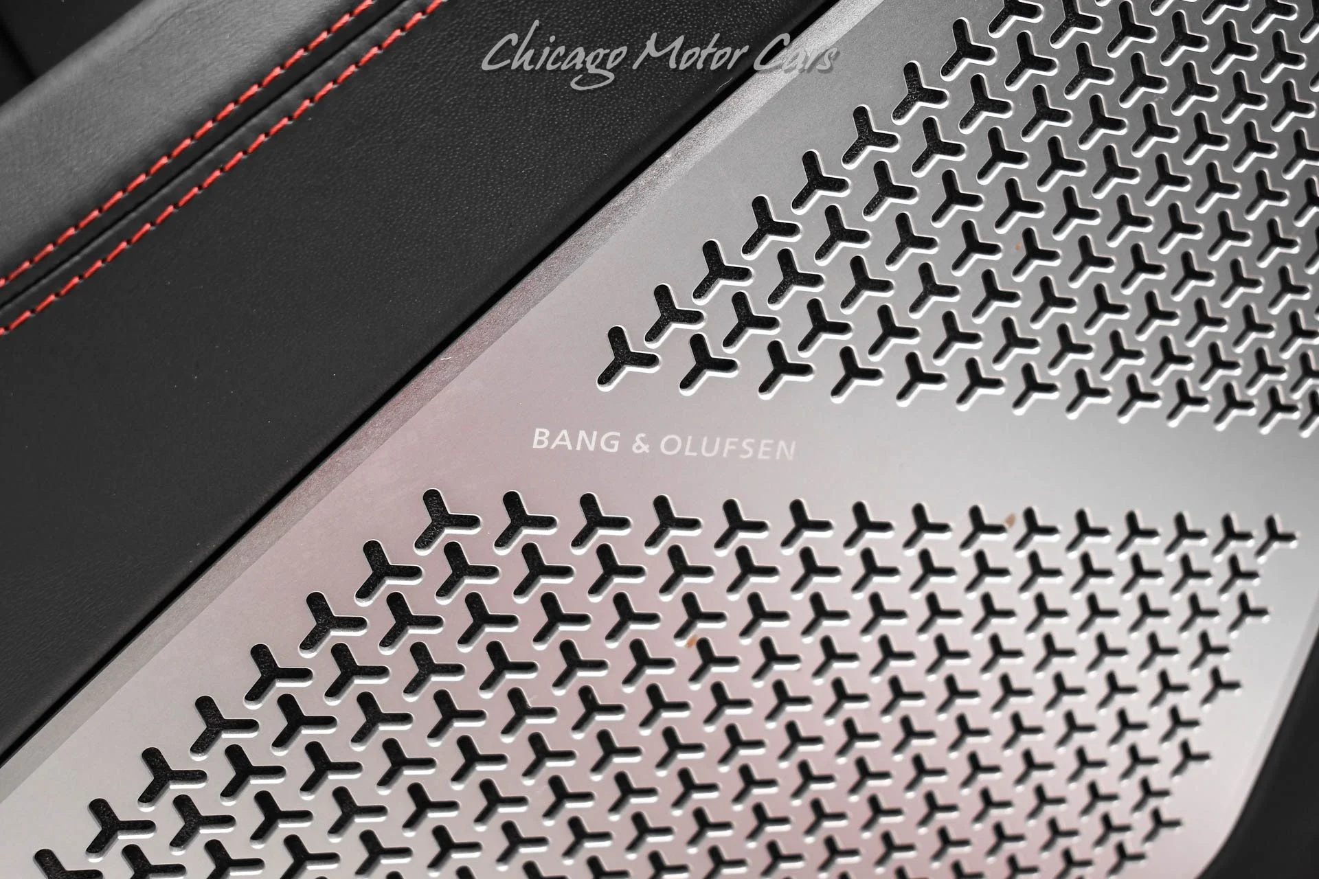 mph031_2387288171_12979_p32_l_f87bb5843c