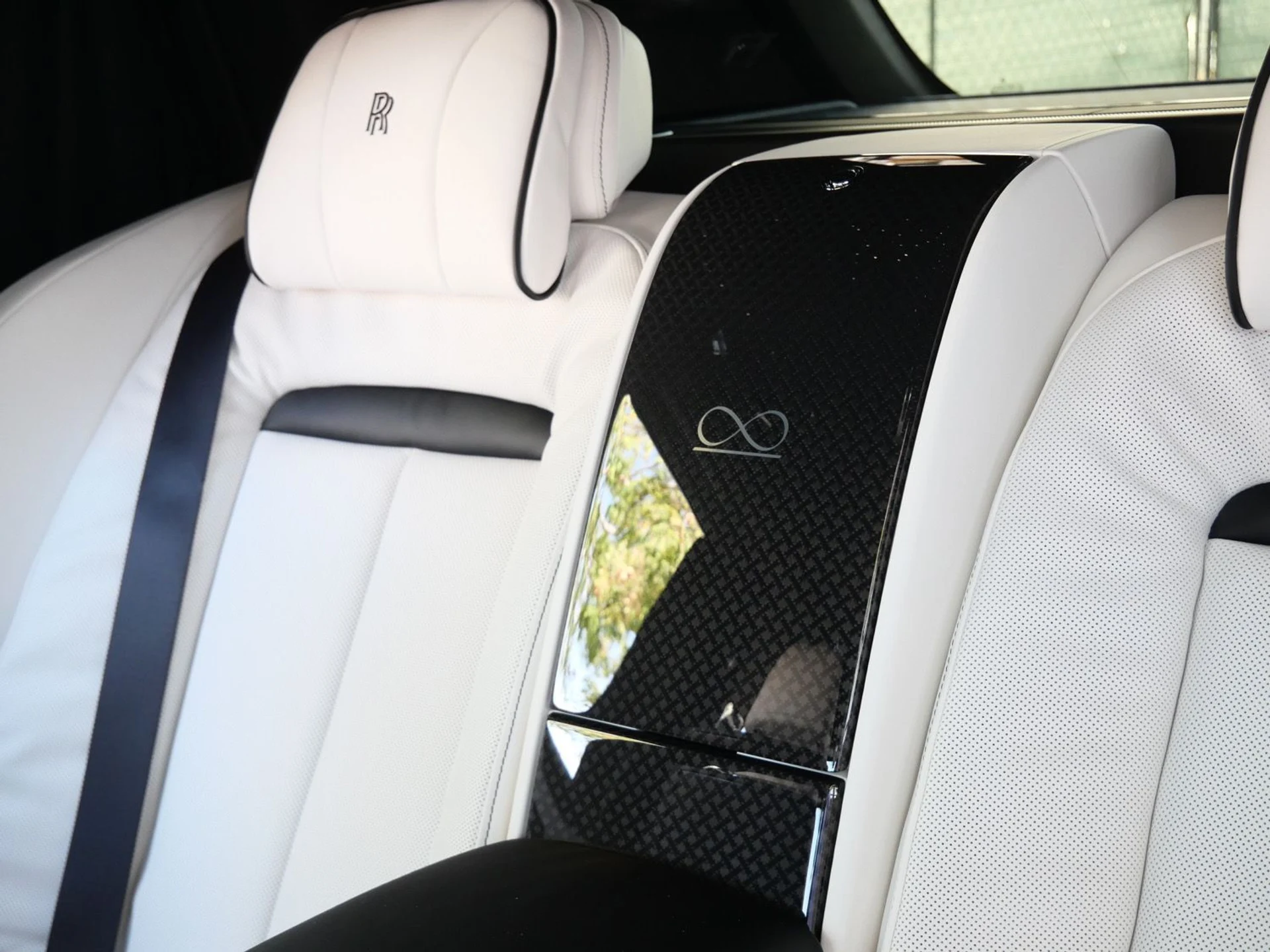 mph031_2387480612_21f5b59625d17347238e867c83f5b09cx_e92ae06aa5