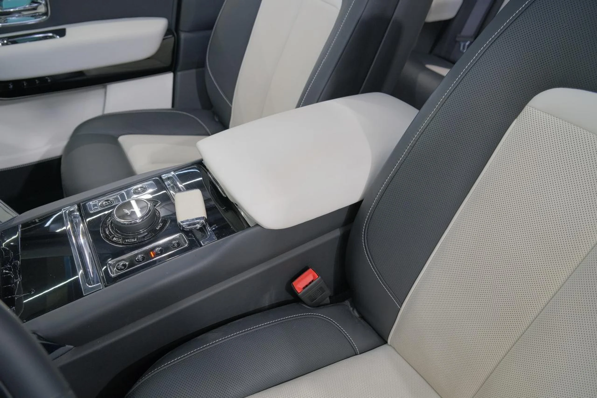 mph031_2398470426_8e9d674657ba522099255052a926b7d4_6ca27fef1b