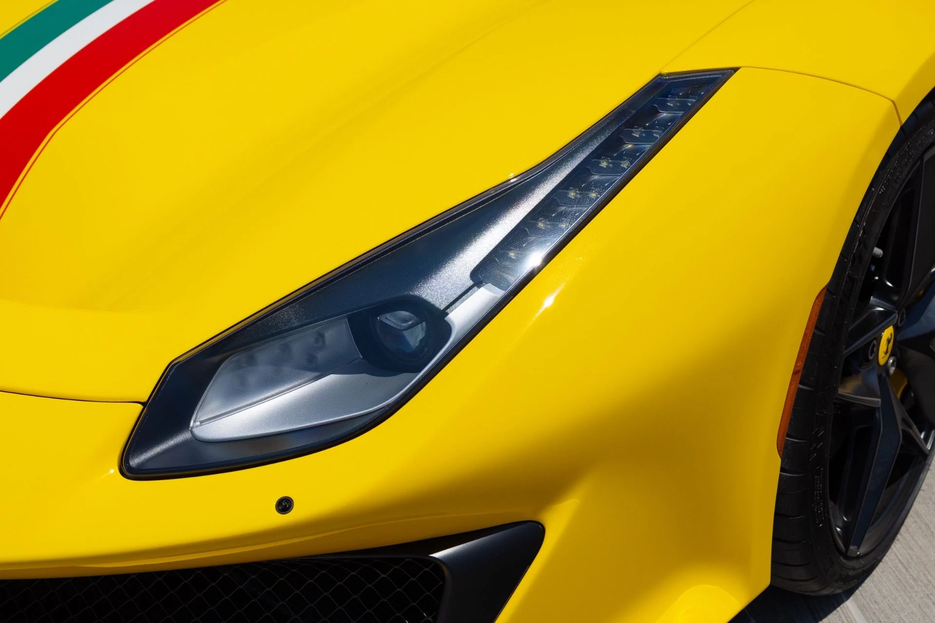 mph031_2400429089_Used_2020_Ferrari_488_Pista_Spider_1785218764_11be2220e9