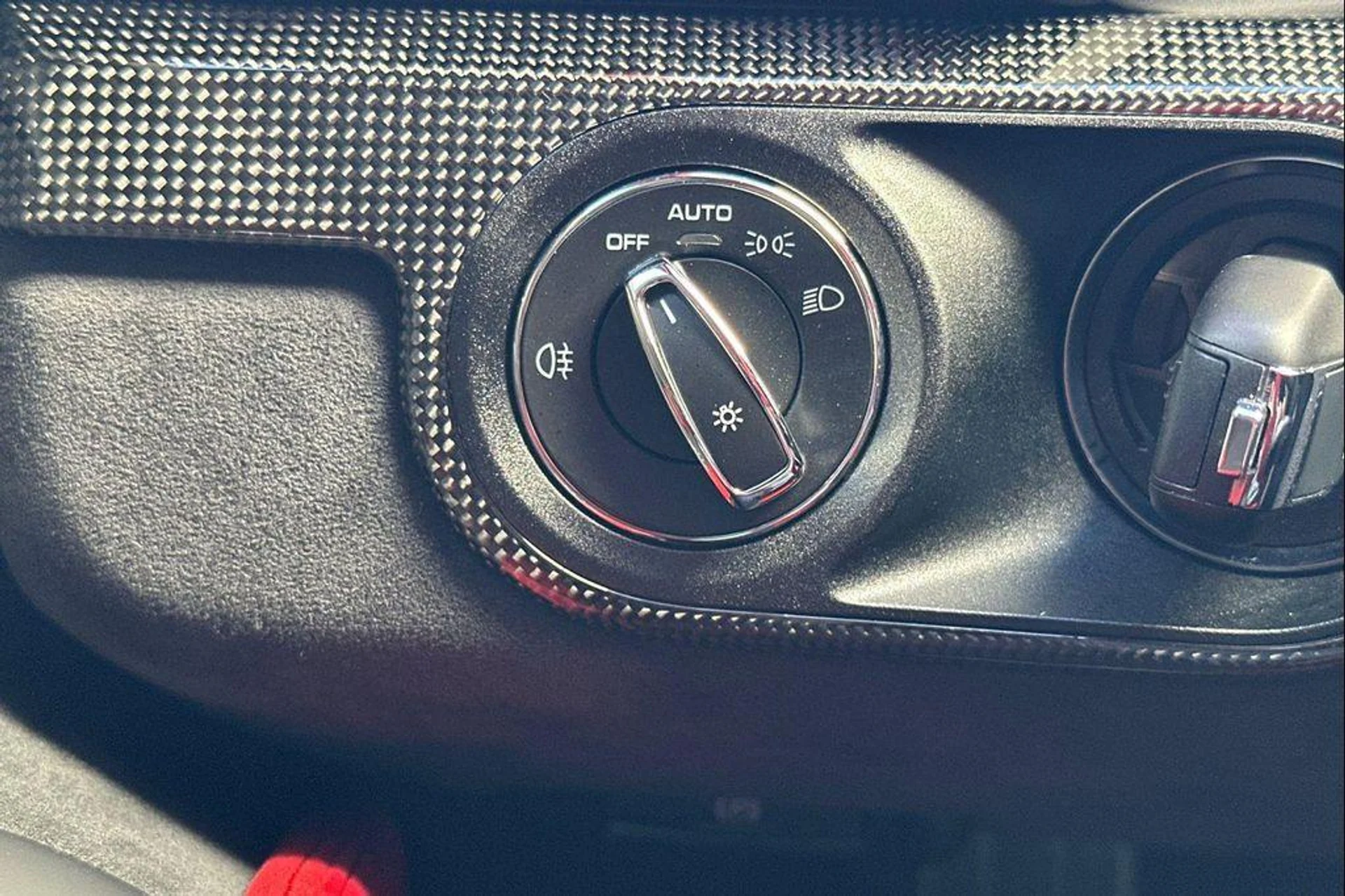 mph031_2402681099_ys28mr_GB_Ks2_C133_Ve3qq_V_Vj_TB_Pw_7afc9132ea