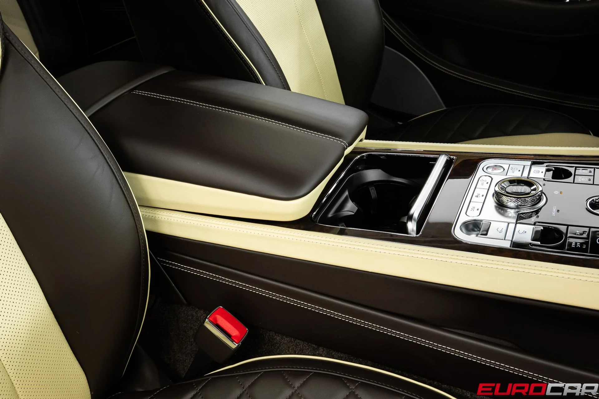 mph031_2410344707_b924a98c_3186_4d68_badf_156d3463cd53_63cf68ab6d