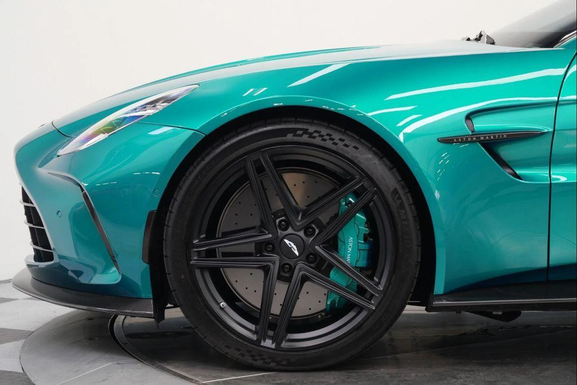 mph031_2410862469_Y_aqy5_VLM_1ow7qsb_Fabpz_NU_2z_Fg_a5a644bc83