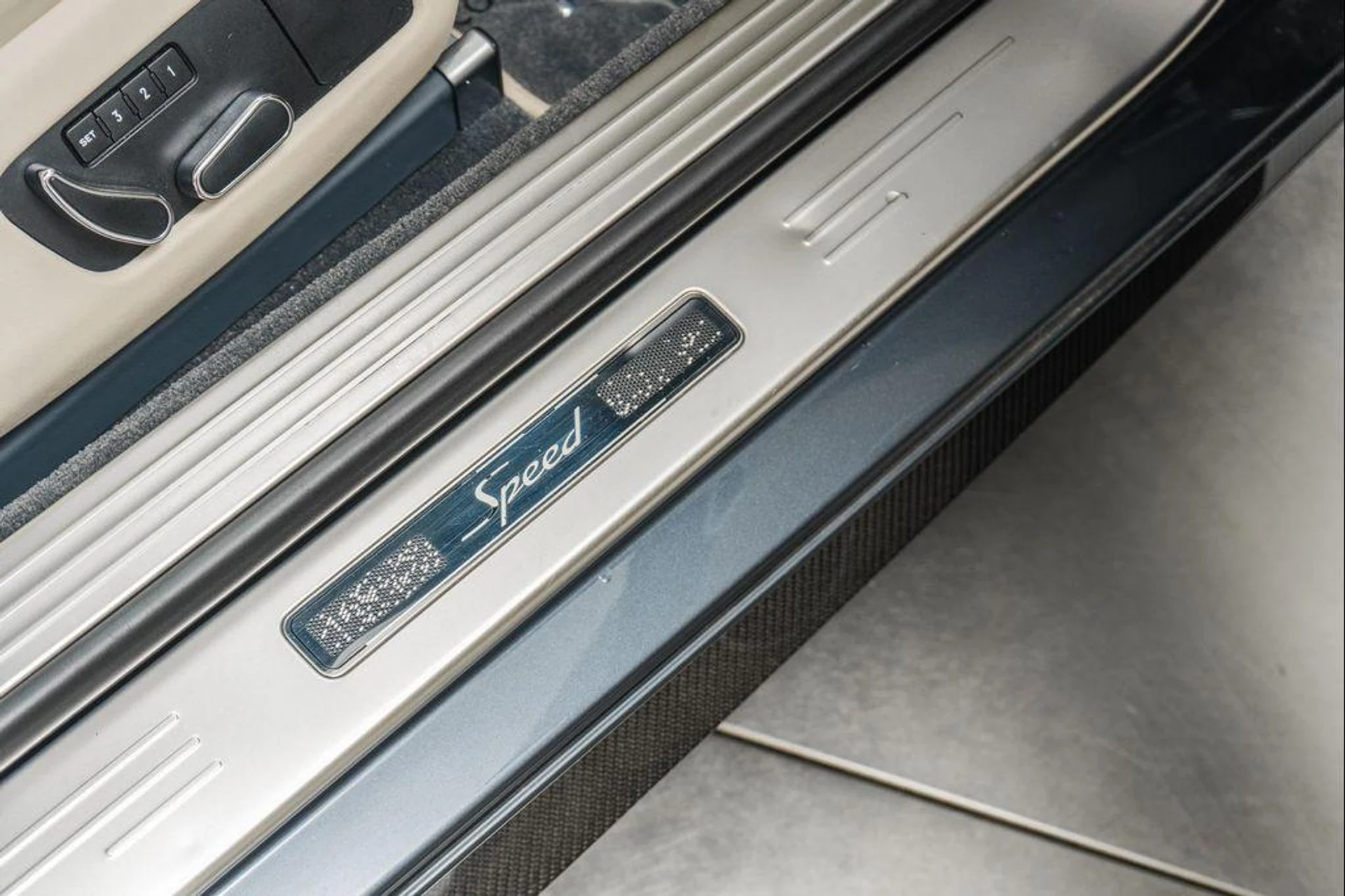 mph031_2416613055_V5a_UG_6_F8_Sof7_Sftx1_Ii_Mawn_S3_Y_ea6bdf1ad1