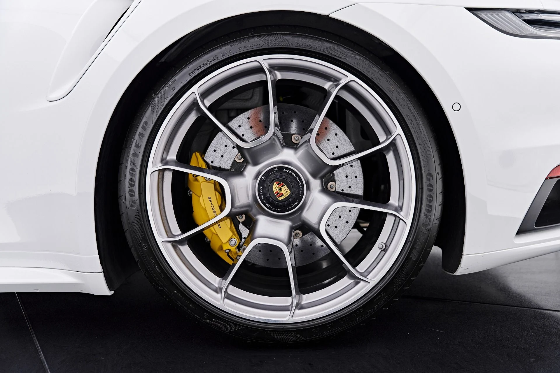 mph031_2419679459_Used_2025_Porsche_911_Turbo_S_1788486938_e301cae152