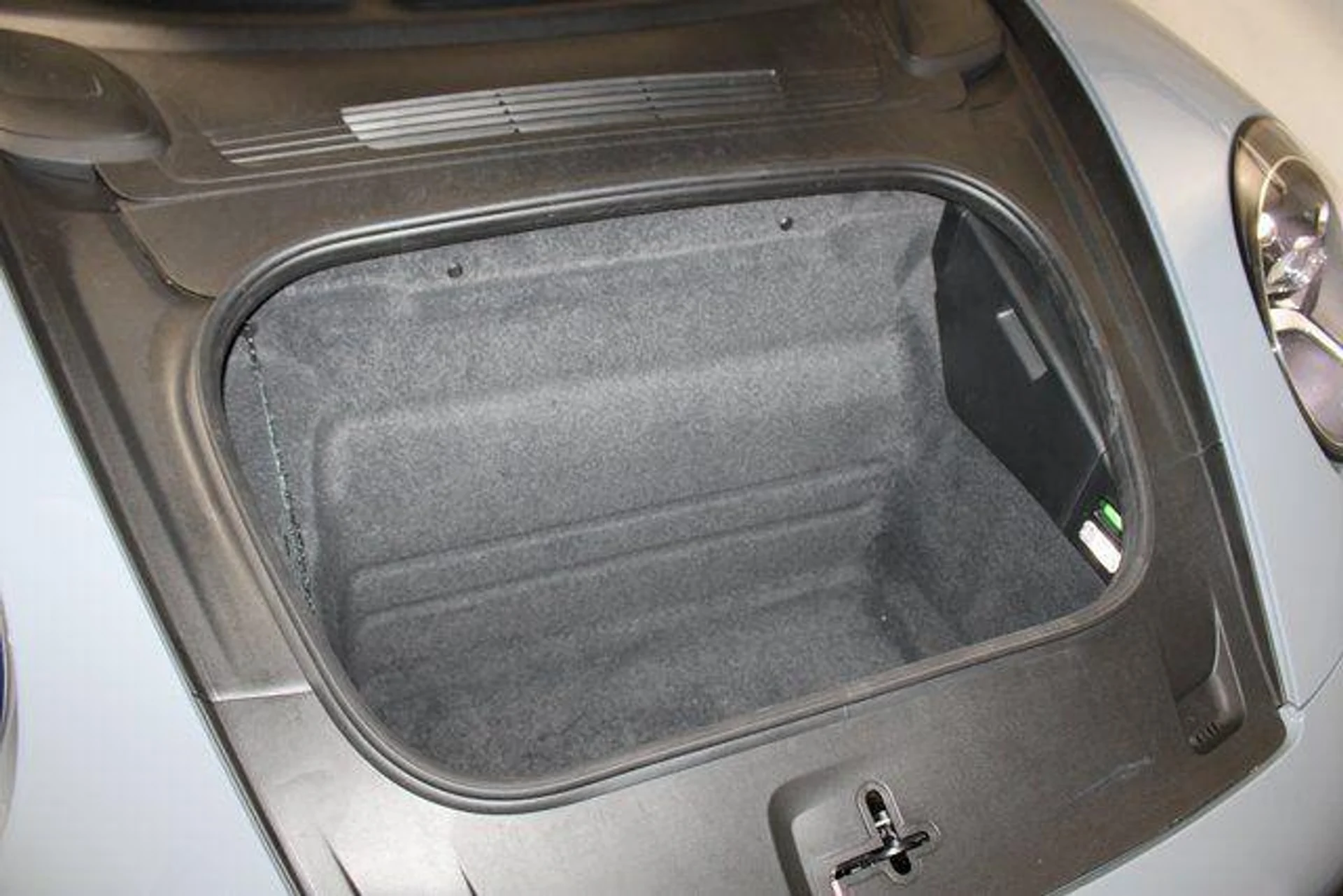 mph031_2421265992_v_Uj_N_c2_XC_Hrex3_Np_Qqkv_4s_GS_3c_14281a0ac9