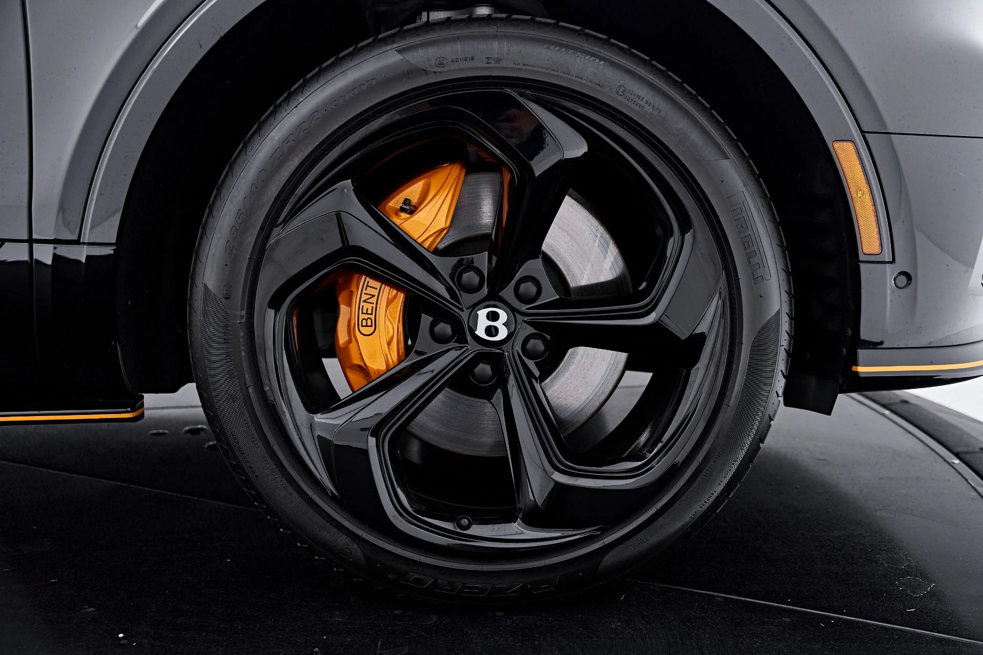 mph031_2422029053_Used_2025_Bentley_Bentayga_S_Black_Edition_1790644367_3b8540acc6