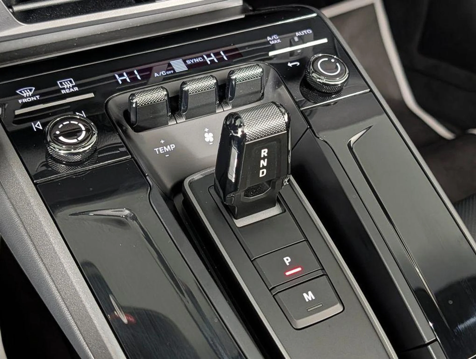 mph031_242645715_r3_J1kf_K5hz_U8y9l_Gvgm5_CR_Ff_QHA_4498966852