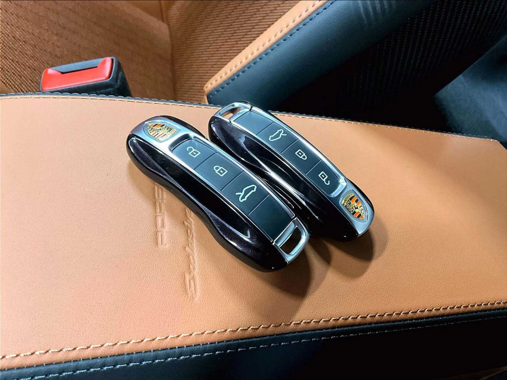 mph031_2435862957_601de904c237af4f2bc6218d46c93803x_df158b8c78