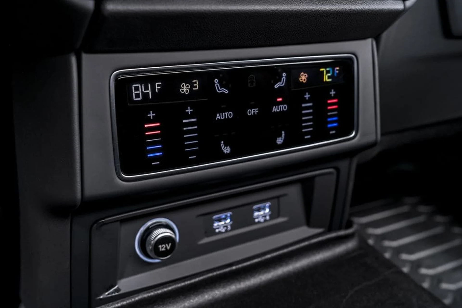 mph031_2437053306_a00f09978538a53c4b57bb627df66225x_c647bfc902