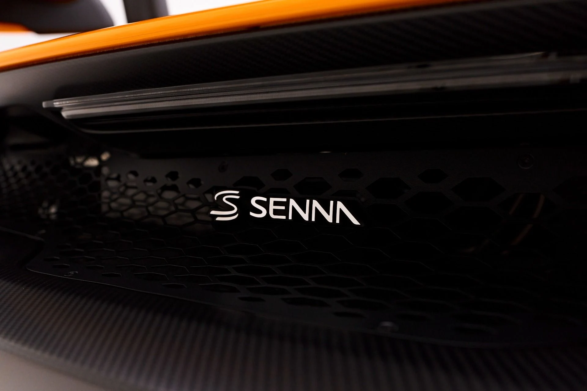 mph031_2445966232_Used_2019_Mc_Laren_Senna_1754344438_2bfcff46a4