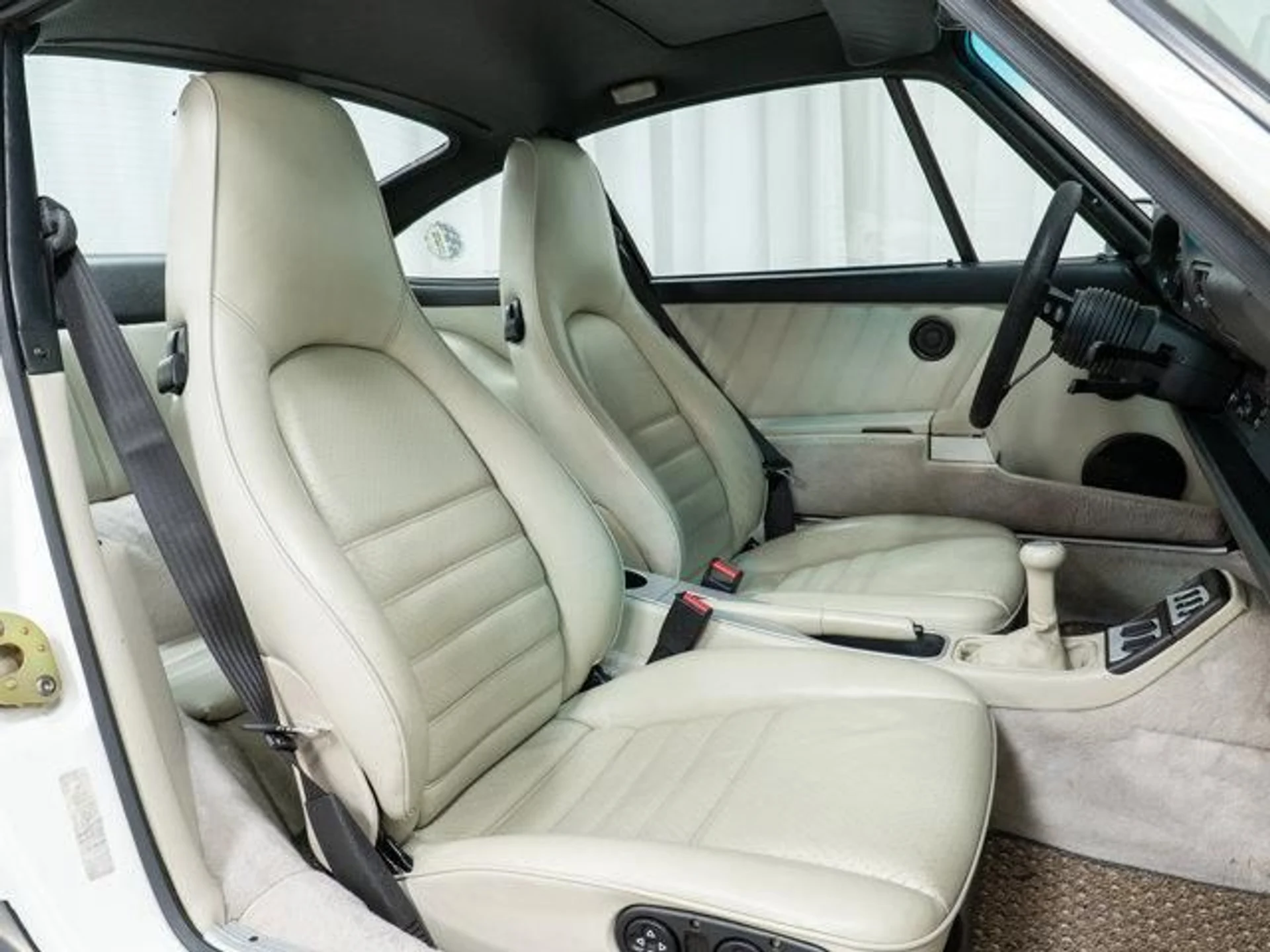 mph031_2449077664_a_FE_Oj_F_Sym_Fvi_r_E0gz0_Yczocy_BU_966dc68ac4