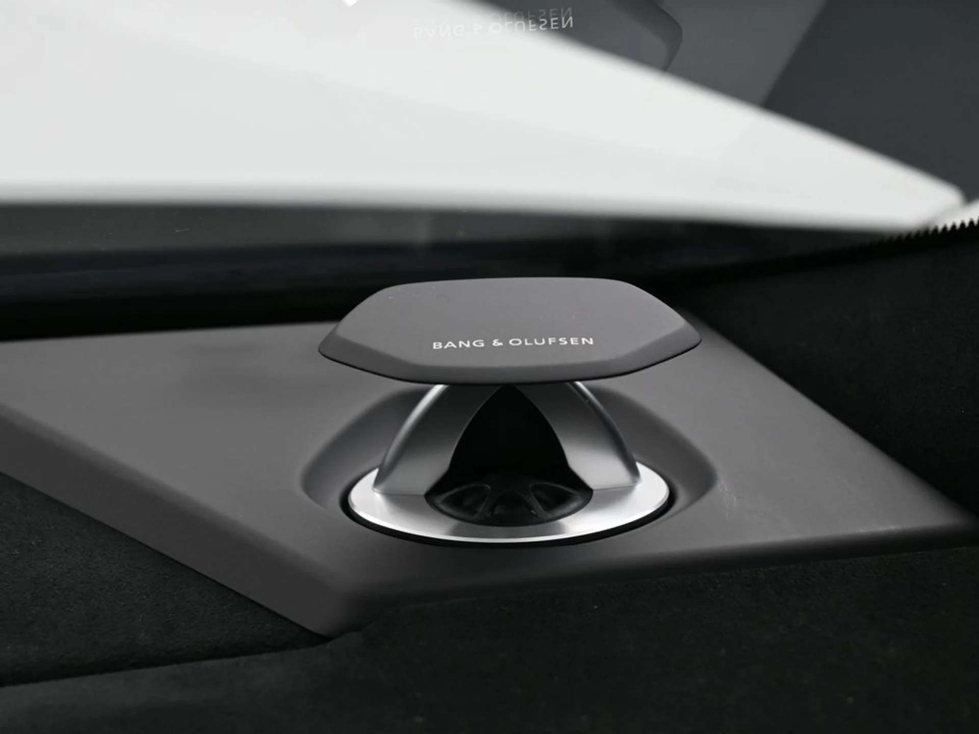 mph031_2449195671_image_31_4d431f0be3