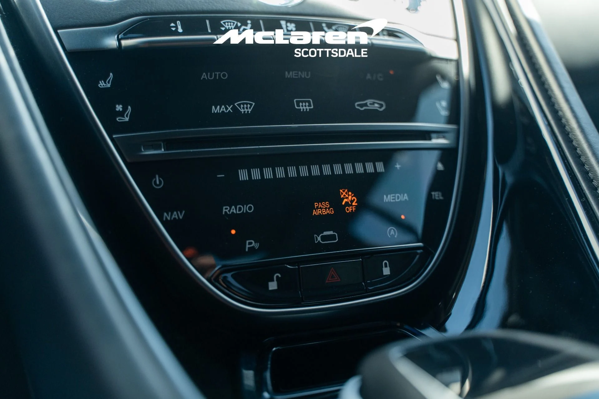 mph031_2453624147_Used_2020_ASTON_MARTIN_DBS_Superleggera_1756222308_e64c5c20e0
