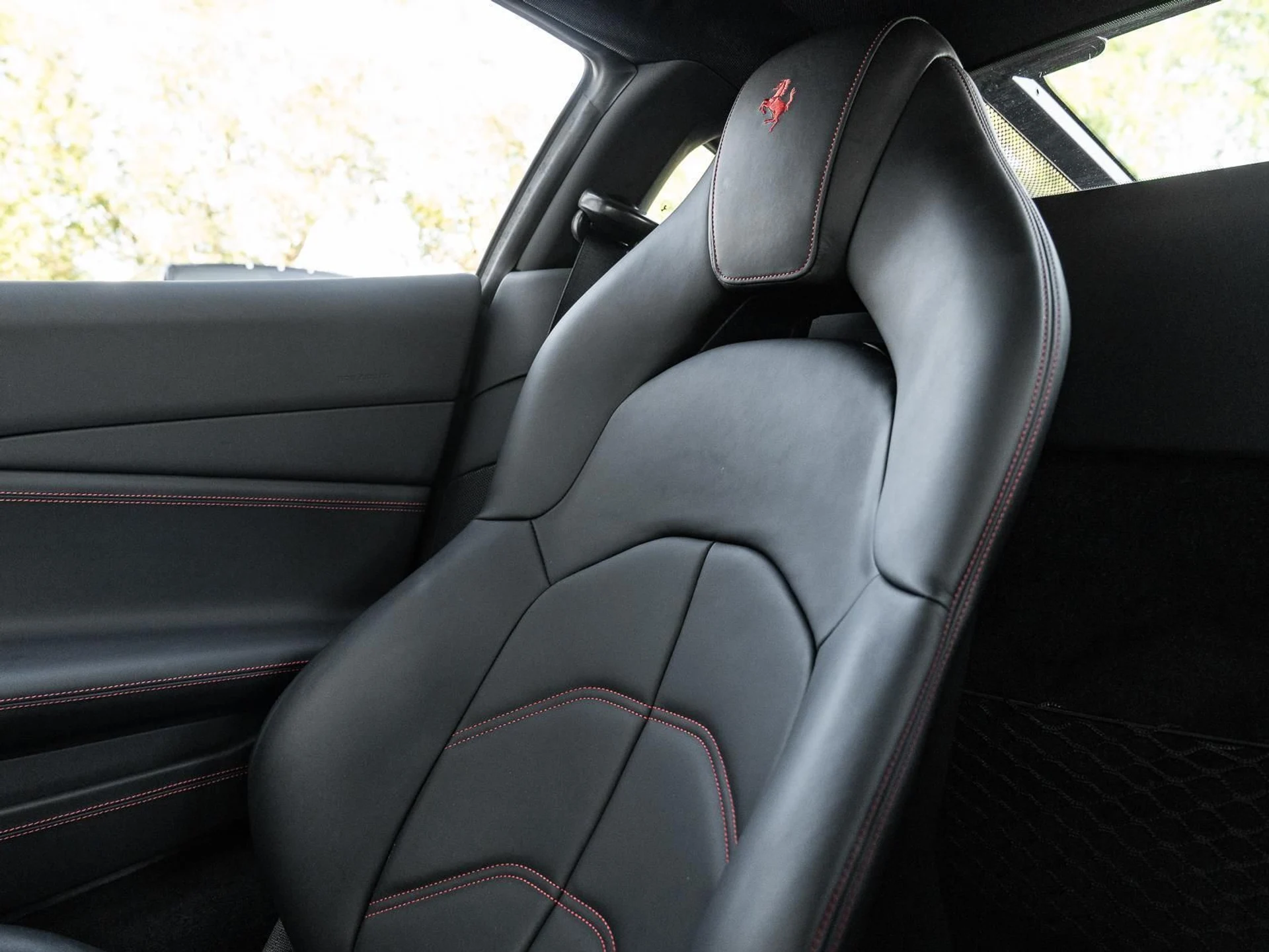 mph031_2453711227_Used_2019_Ferrari_488_GTB_Coupe_1768385519_d5743956ee