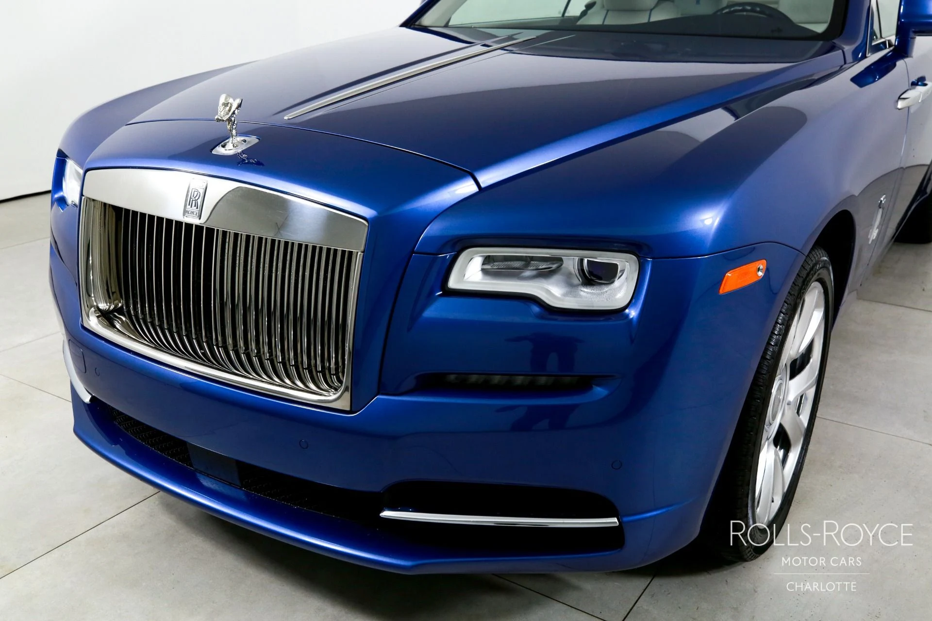 mph031_2454512381_Used_2019_Rolls_Royce_Wraith_1771362503_cb9abe39bb