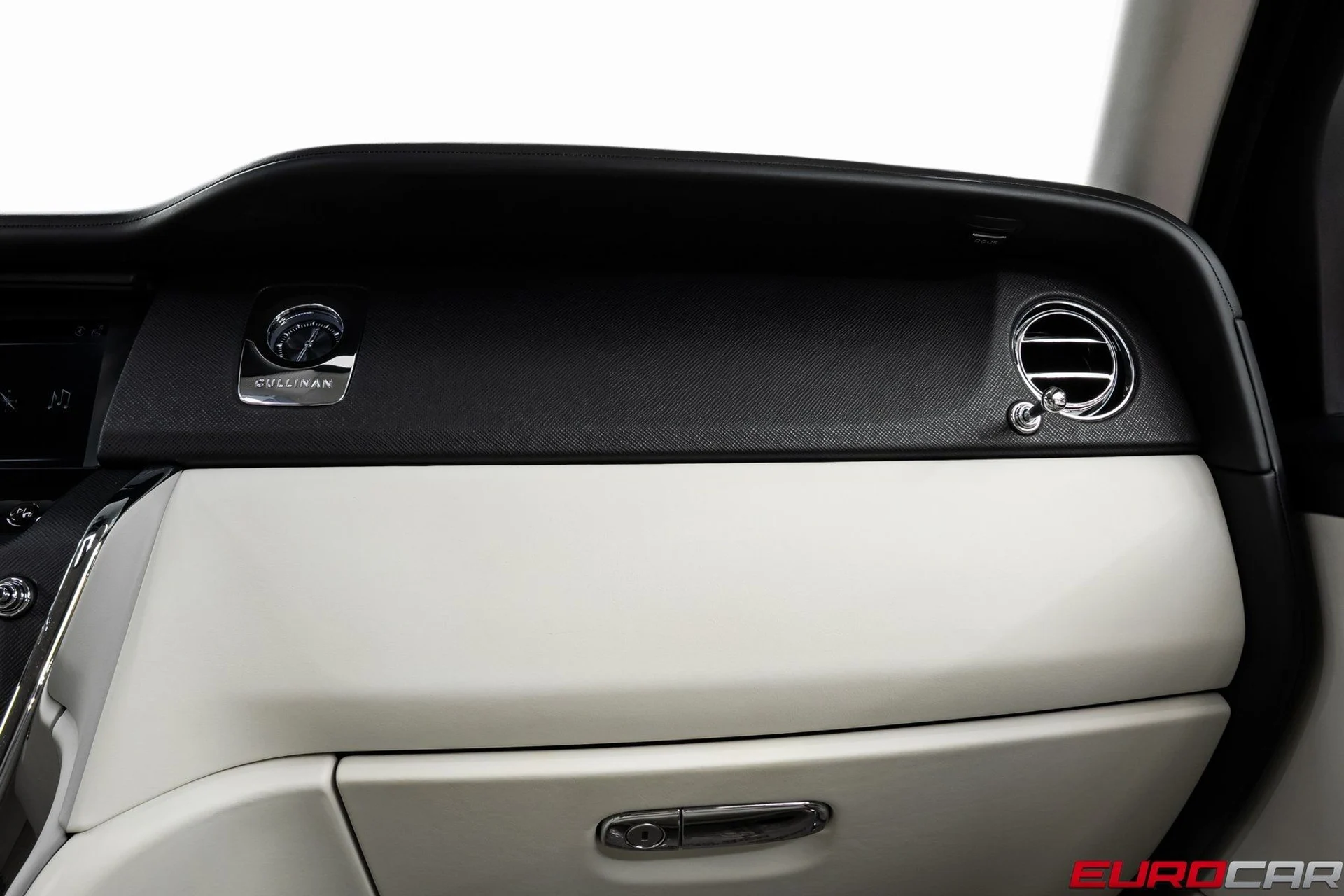 mph031_2460989872_image_32_48f308acc1