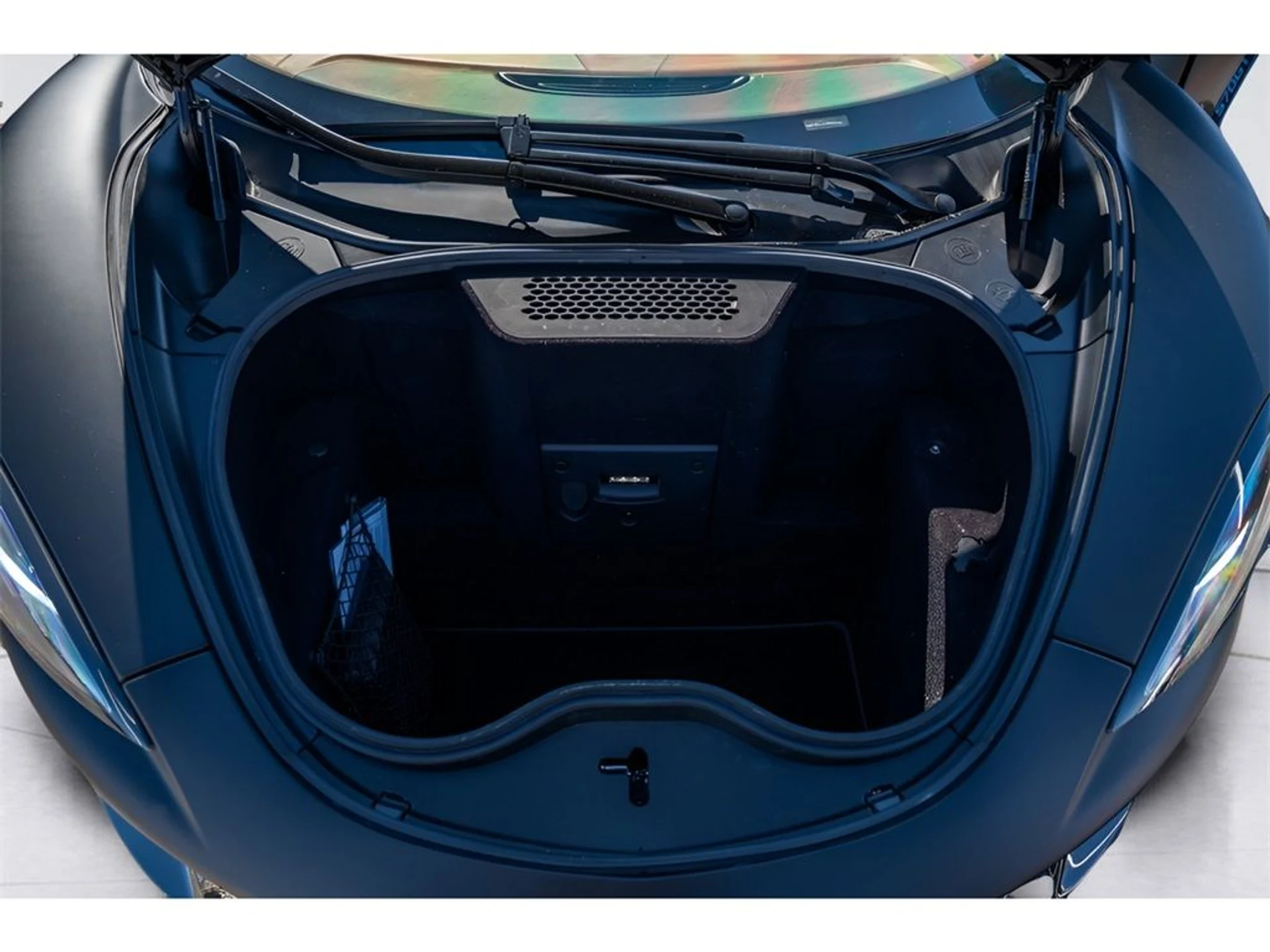 mph031_2466287019_image_33_4d728a1e11