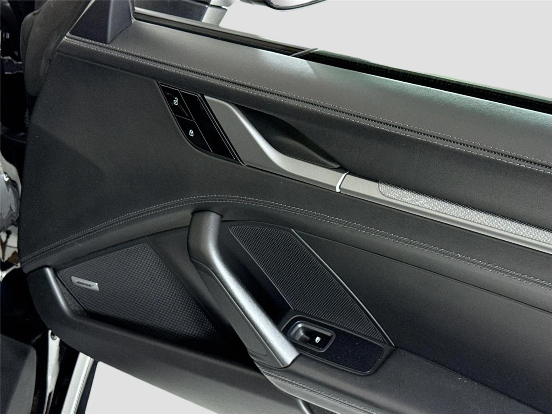 mph031_2468176098_9c53371817541c3e934b9e56ab1104c5_2817d0ad62