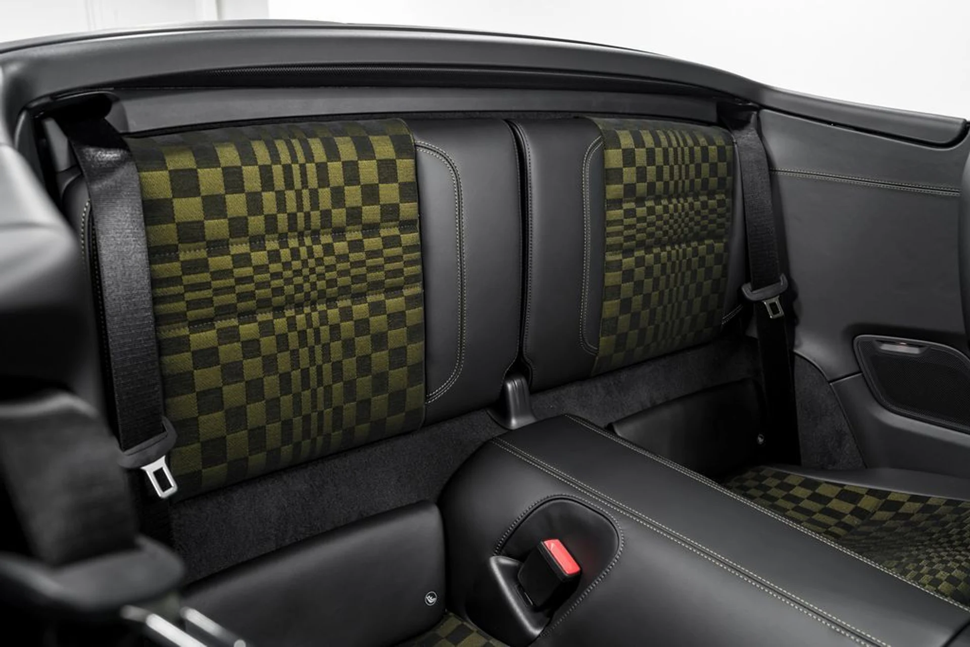 mph031_2477983081_cba0124a6cfdc06a2df9f46ad80b7980x_f0fd74f52e