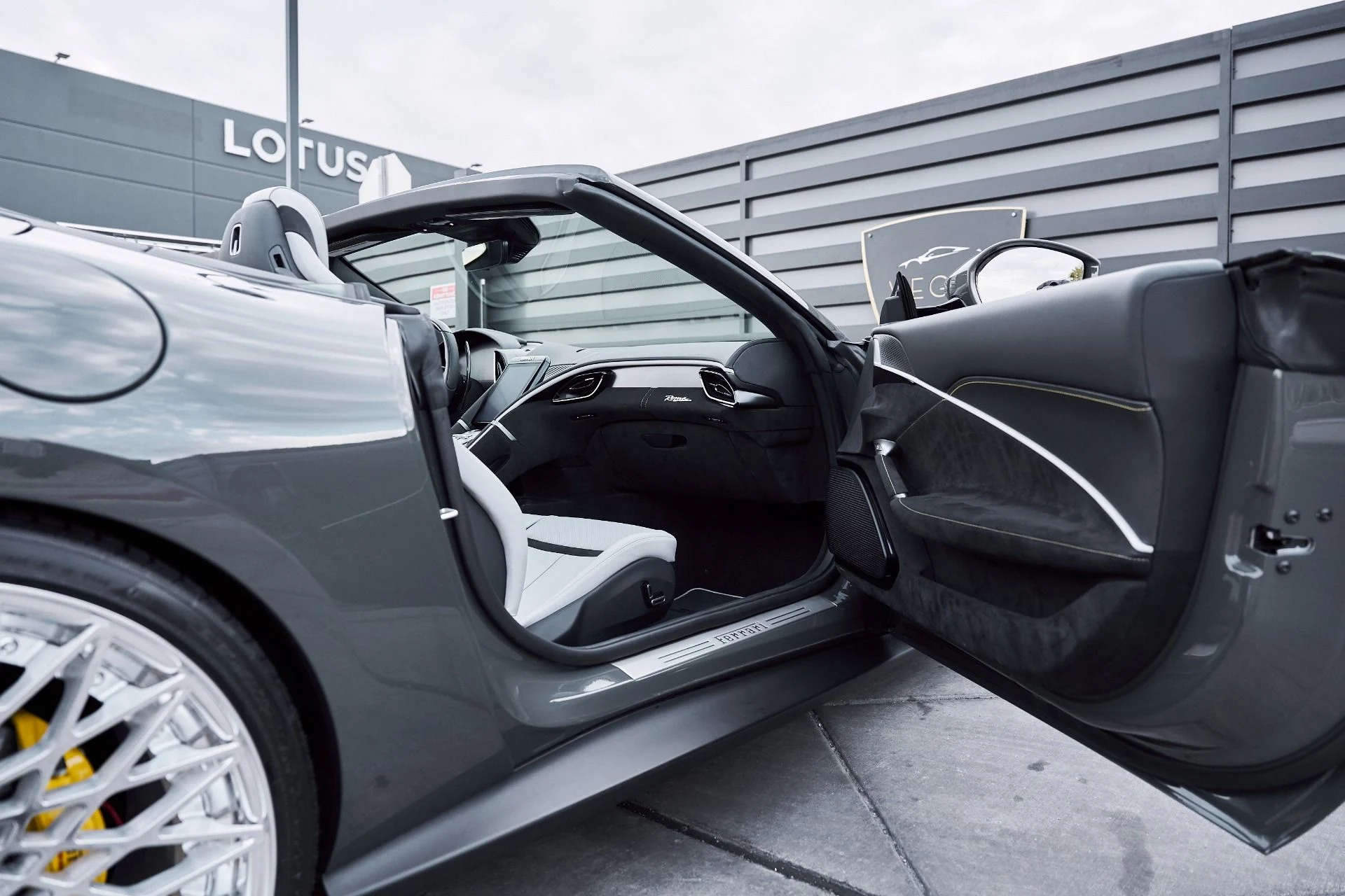 mph031_2478685186_Used_2024_Ferrari_Roma_Base_1769222123_04297b2781